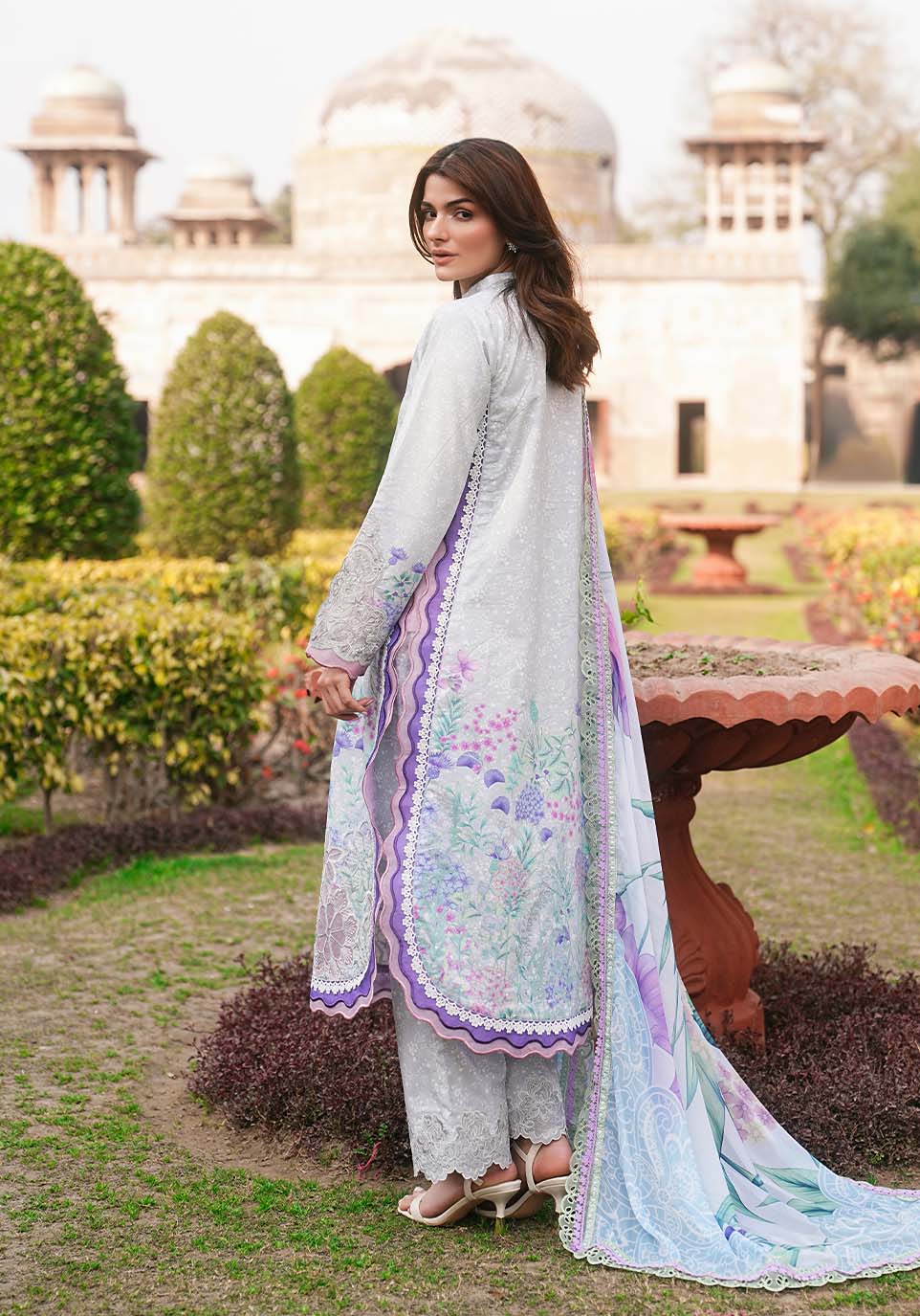 Zarqash | Luxe Lawn 26 | ZQL003-2
