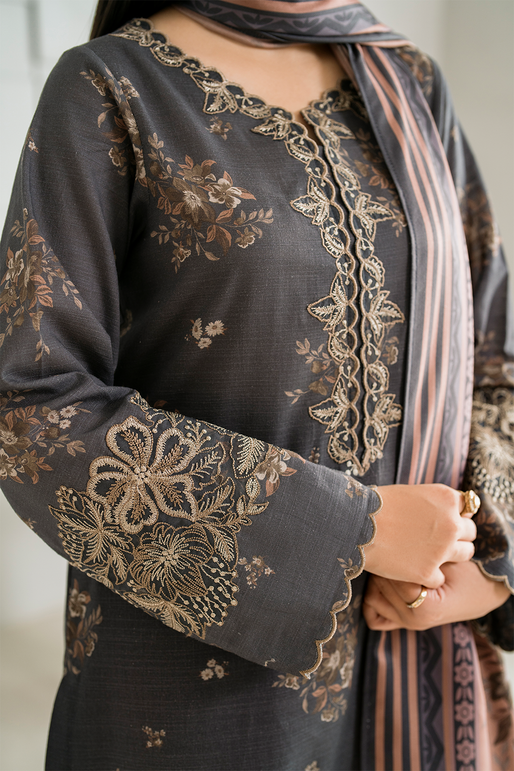 Iznik | Exclusive Winter | UE-358 -  Iznik Ladies Clothes - Original Designer Dress - House of Maryam
