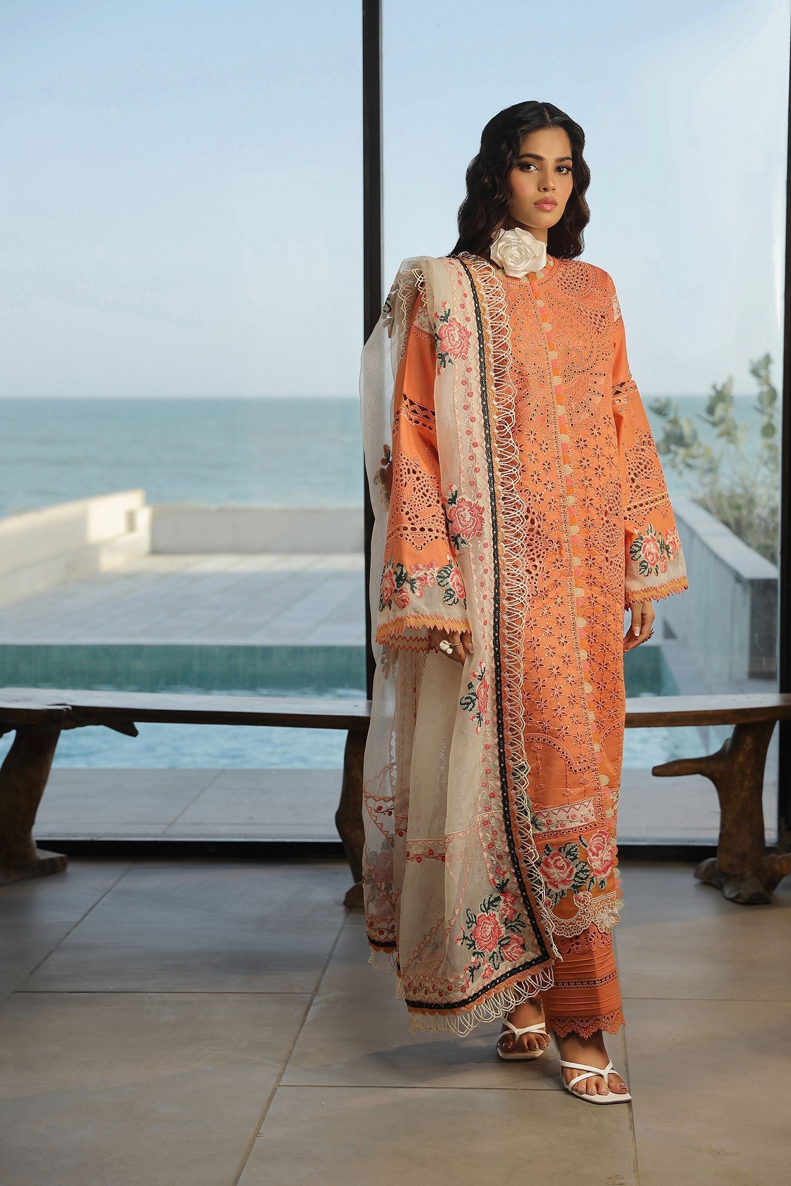 Maryam Hussain | Luxury Lawn 24 | XURI