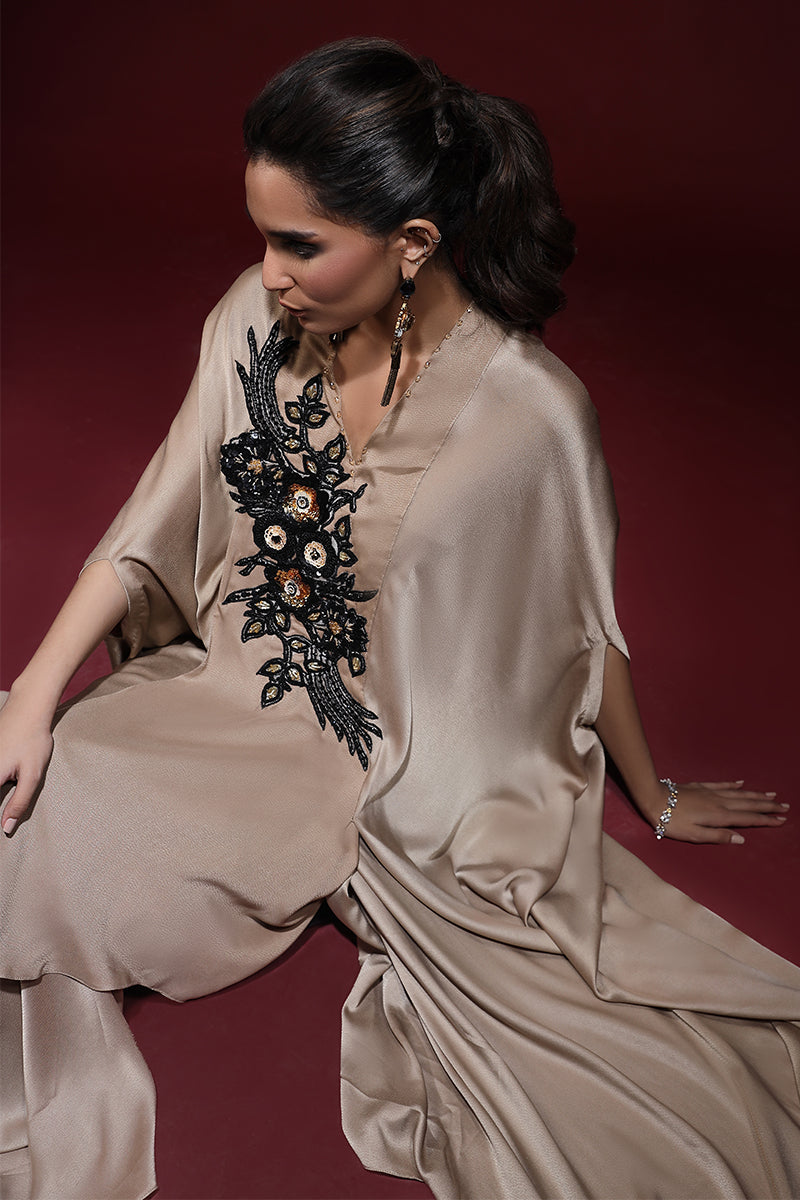 Wardha Saleem | Luxury Pret Fusion Wear | SAHARA DRAPE WITH PANTS (2PC) -  Wardha Saleem Ladies Clothes - Original Designer Dress - House of Maryam
