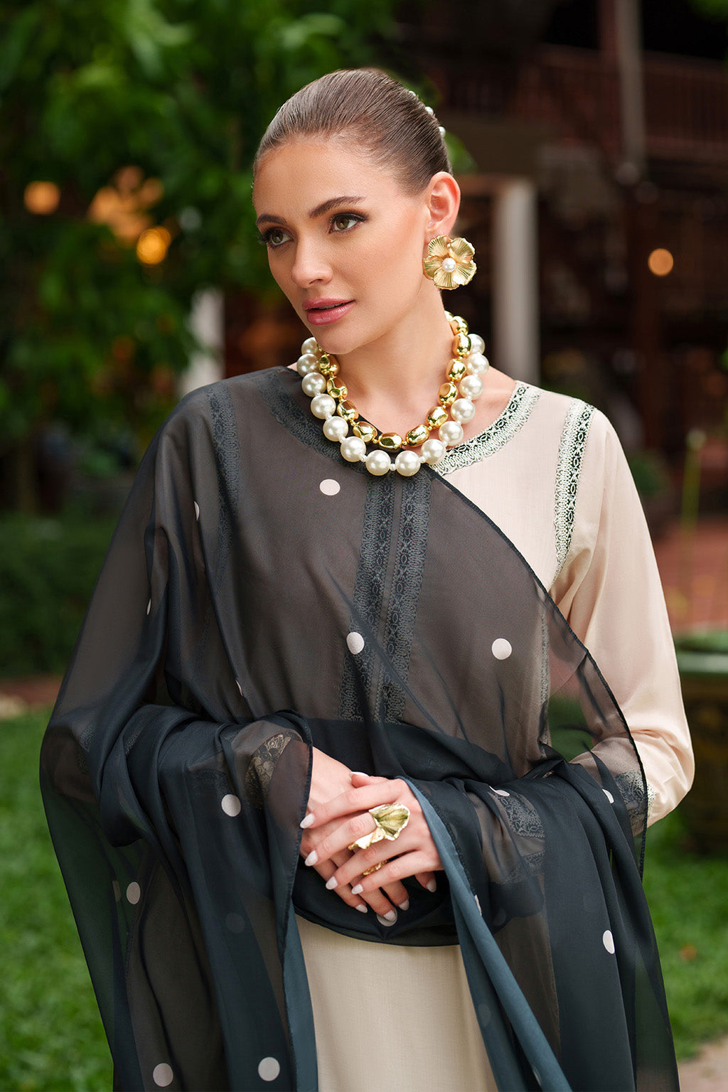 Iznik | lawn 26 | UE-515, image 3