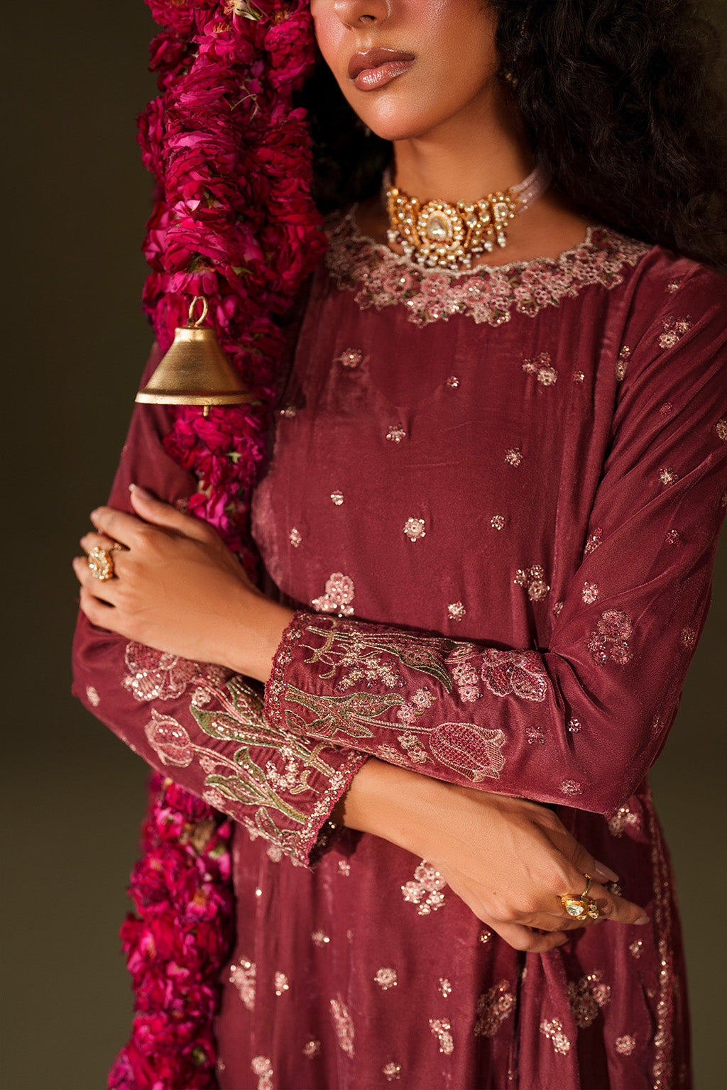 Iznik | Velvet 25 | IV-75 Embroidered Velvet, image 10
