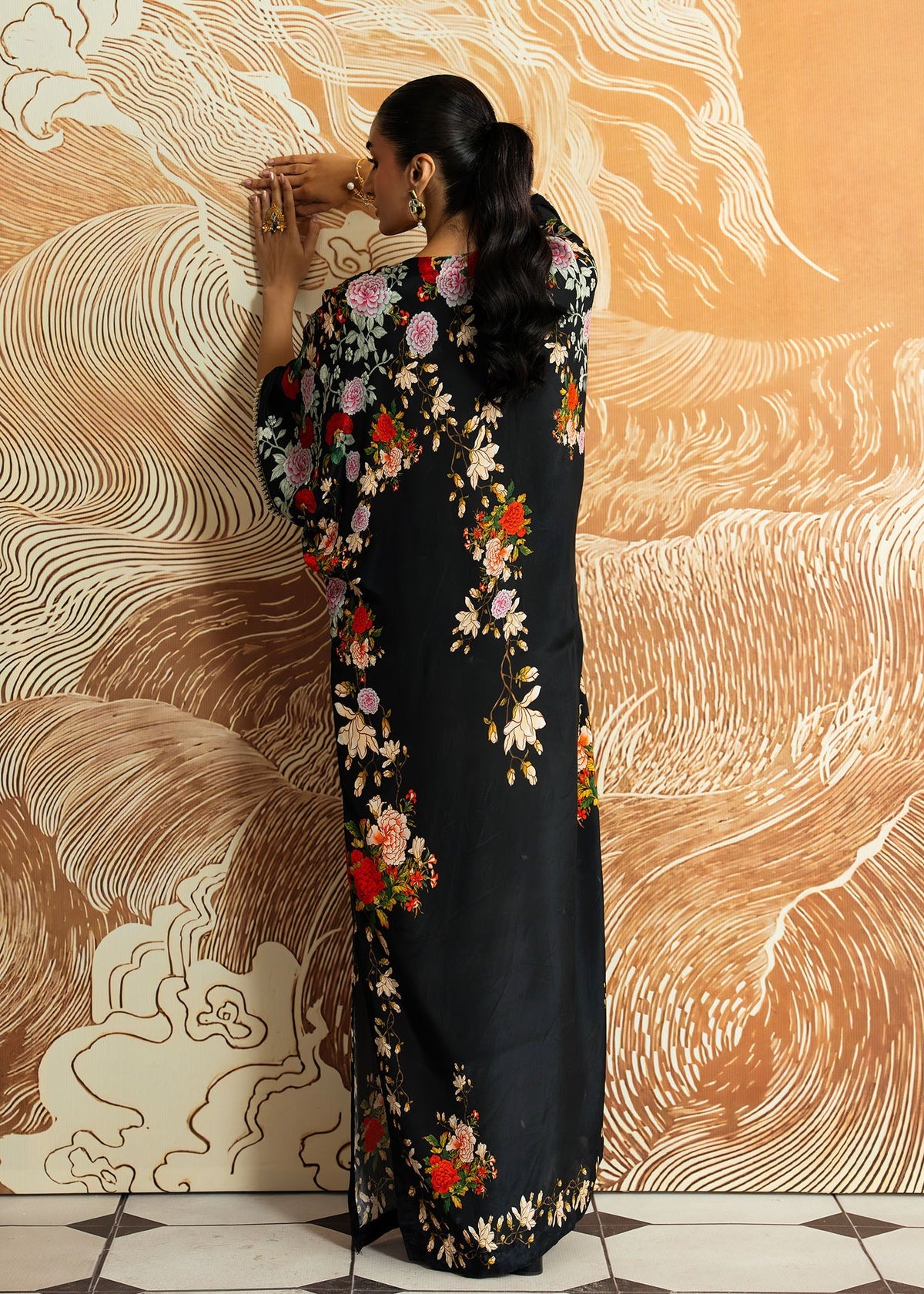 Mahgul | Whispers of Silk | Onyx Garden-2