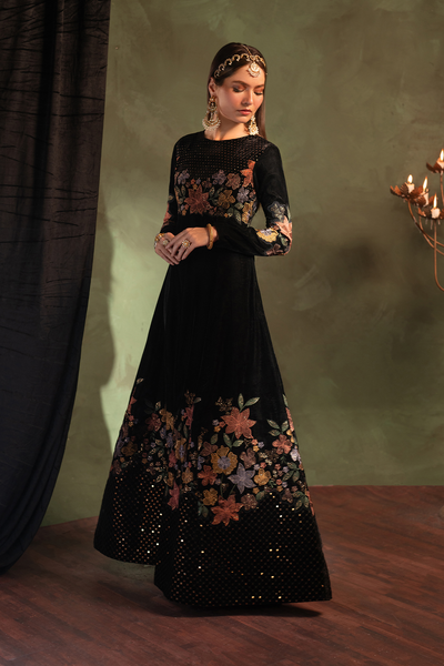 Iznik | Velvet 25 | IV-52 Embroidered Velvet