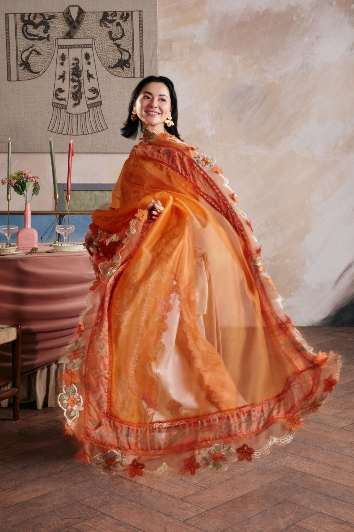 Maryam Hussain | Luxury Lawn 26 Vol 2 | Sharjeena, image 3