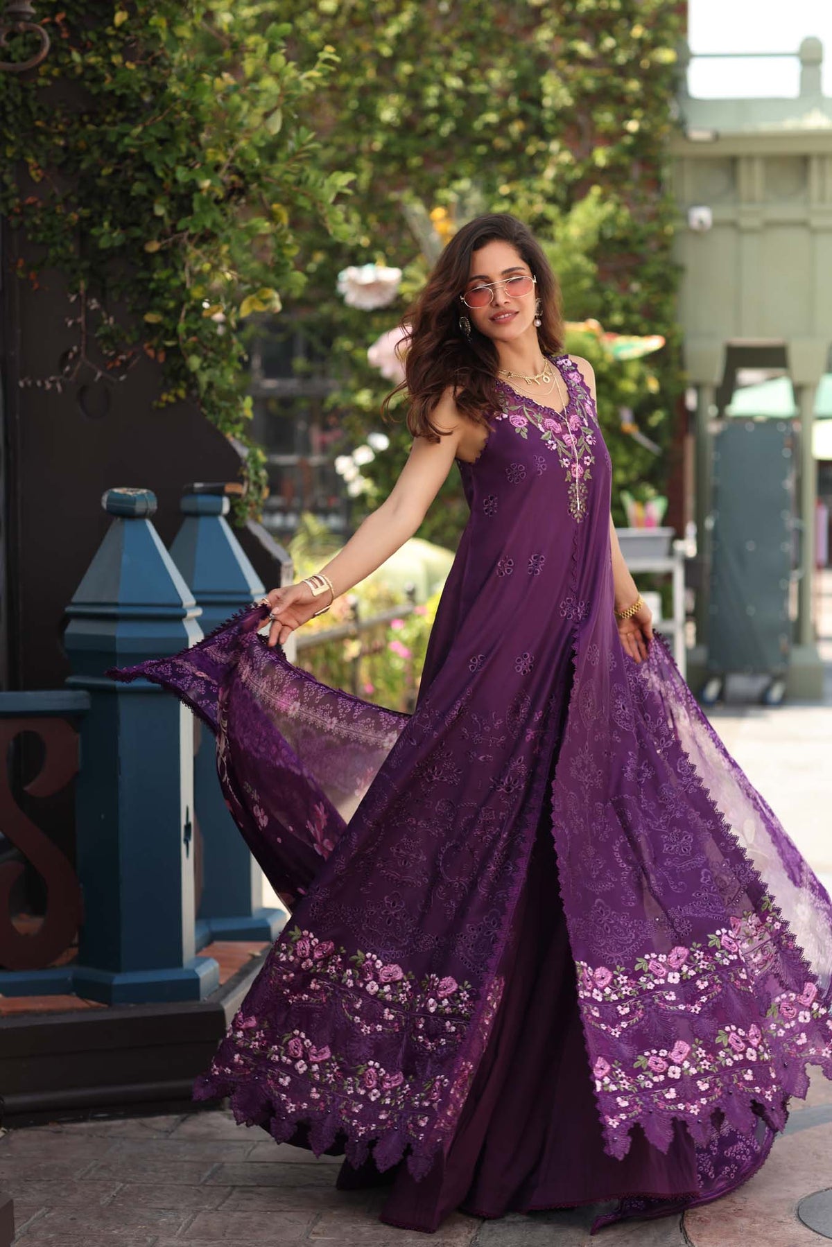 Noor by Saadia Asad | Eid Luxe Chikankari 26 | D7 - Aubergine Bloom, image 2