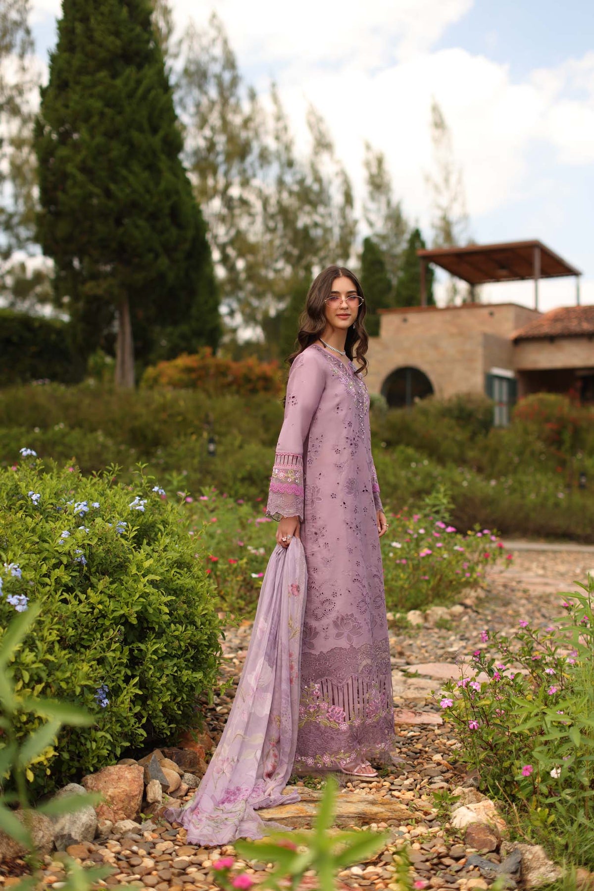 Saadia Asad | Luxury Eid Schiffli Laserkari 26 |D9 - A - Velisse, image 2