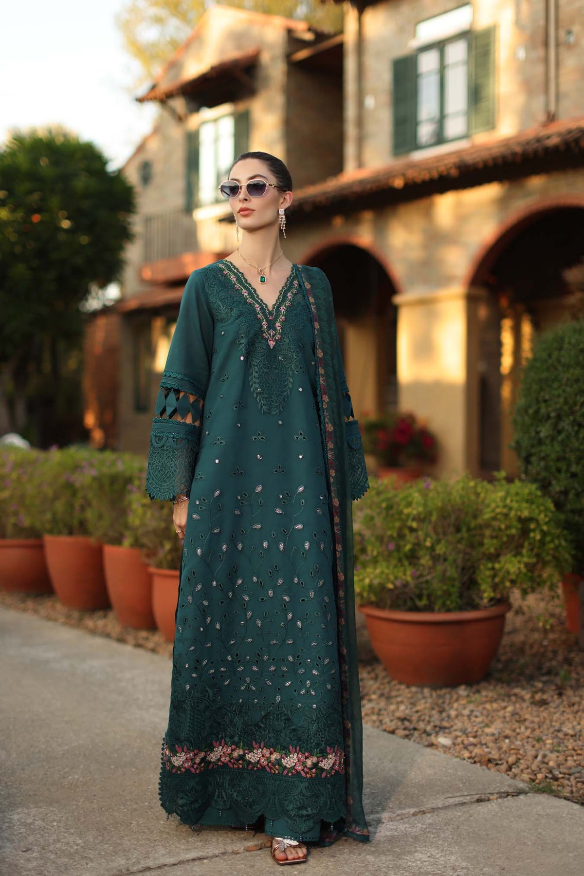 Saadia Asad | Luxury Eid Schiffli Laserkari 26 |D6 - B - Zelina, image 2