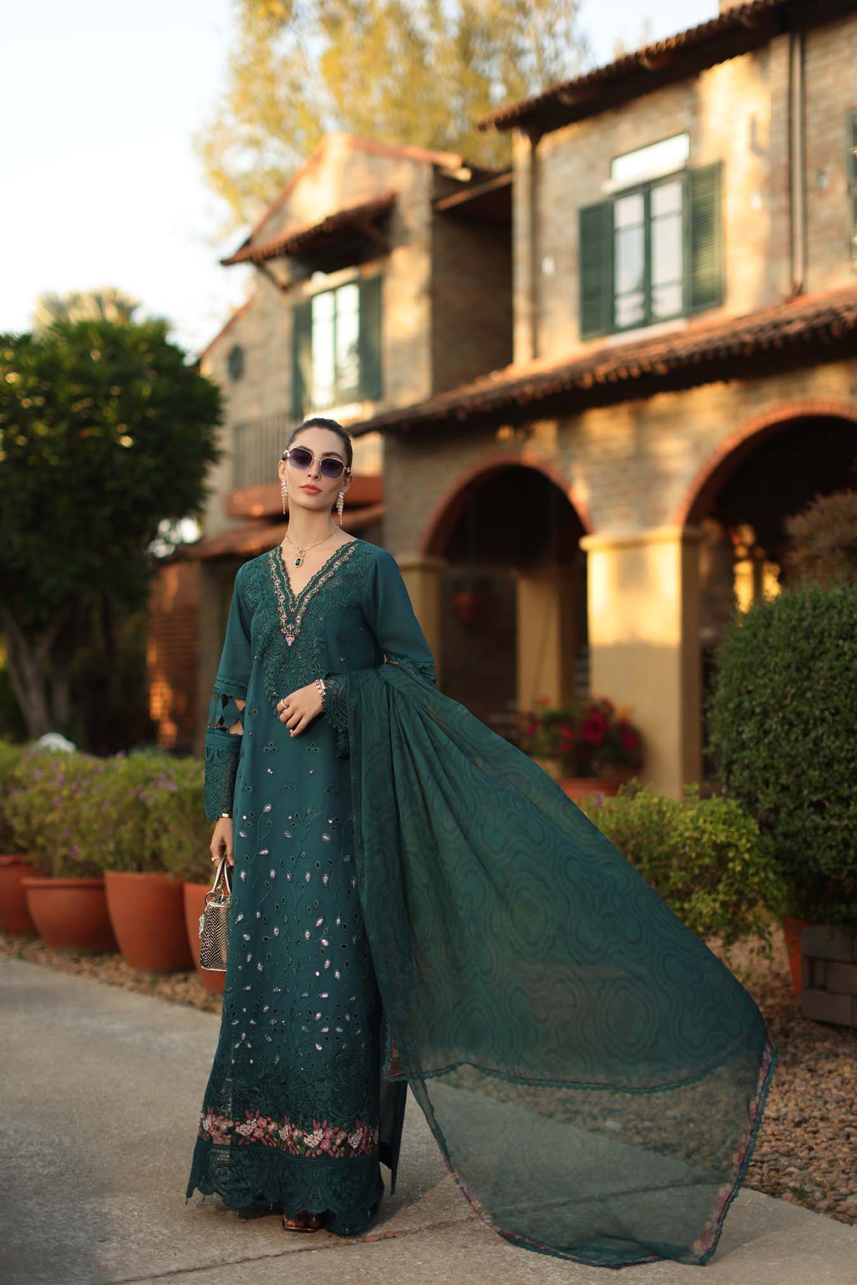 Saadia Asad | Luxury Eid Schiffli Laserkari 26 |D6 - B - Zelina, image 5