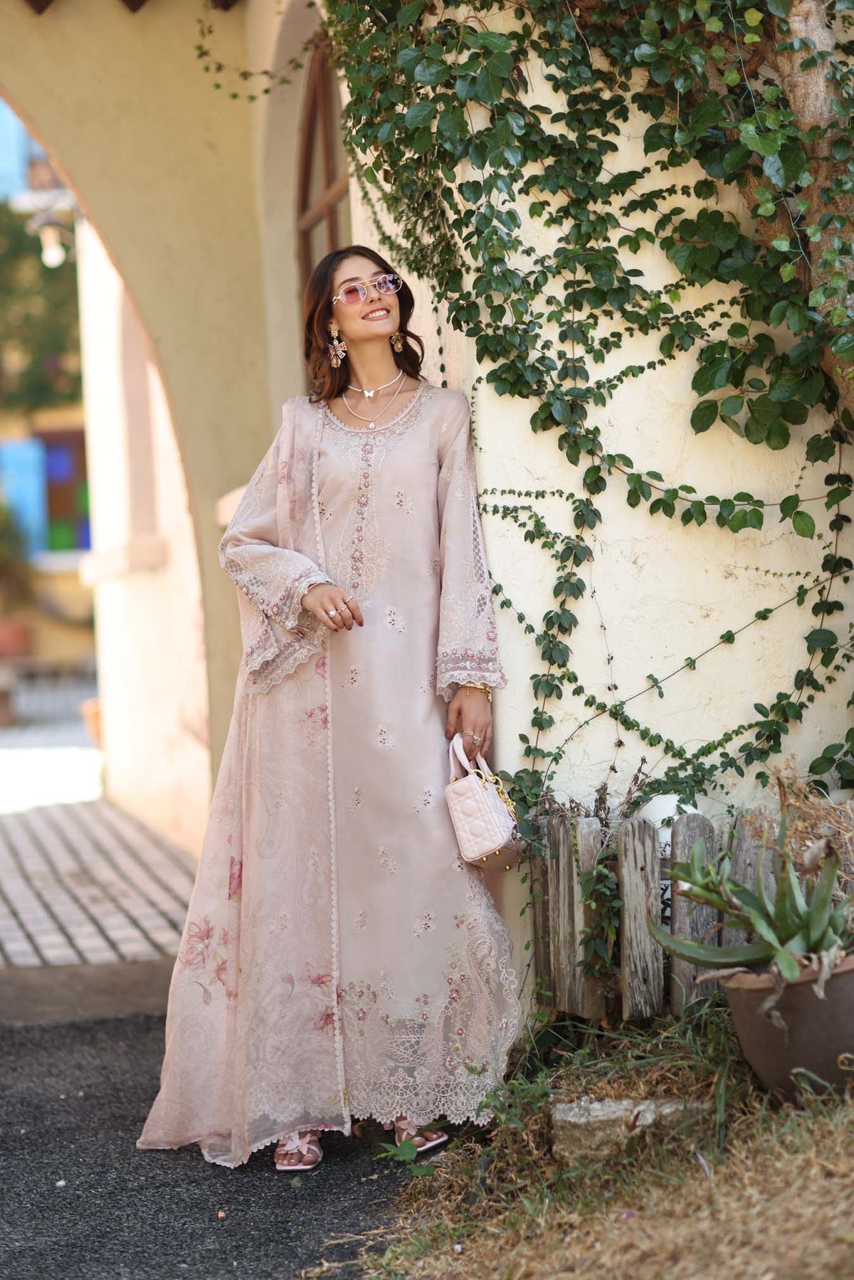 Noor by Saadia Asad | Luxe Chikankari 26 | D7 - A - Soft Rose Mink-4