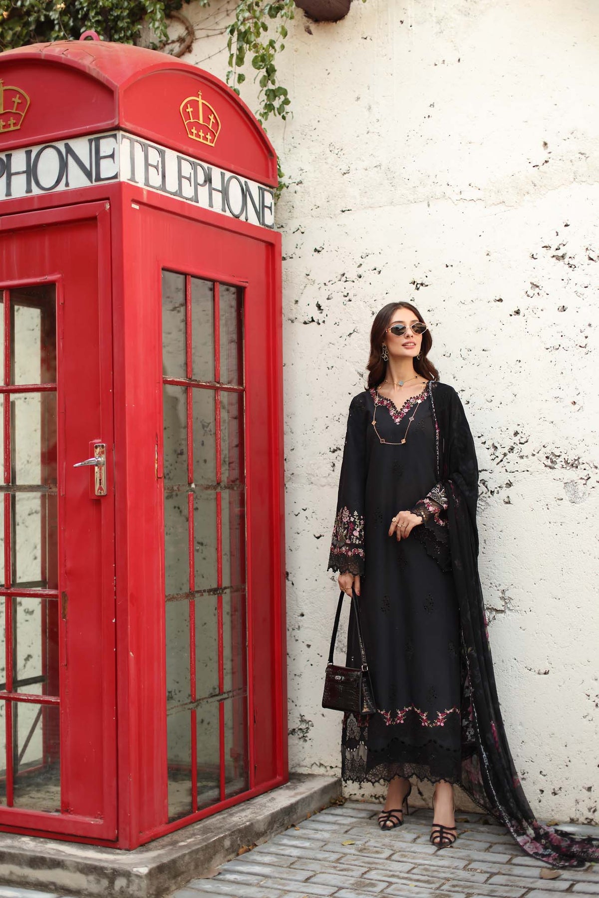 Noor by Saadia Asad | Luxe Chikankari 26 | D1 - B - Midnight Black