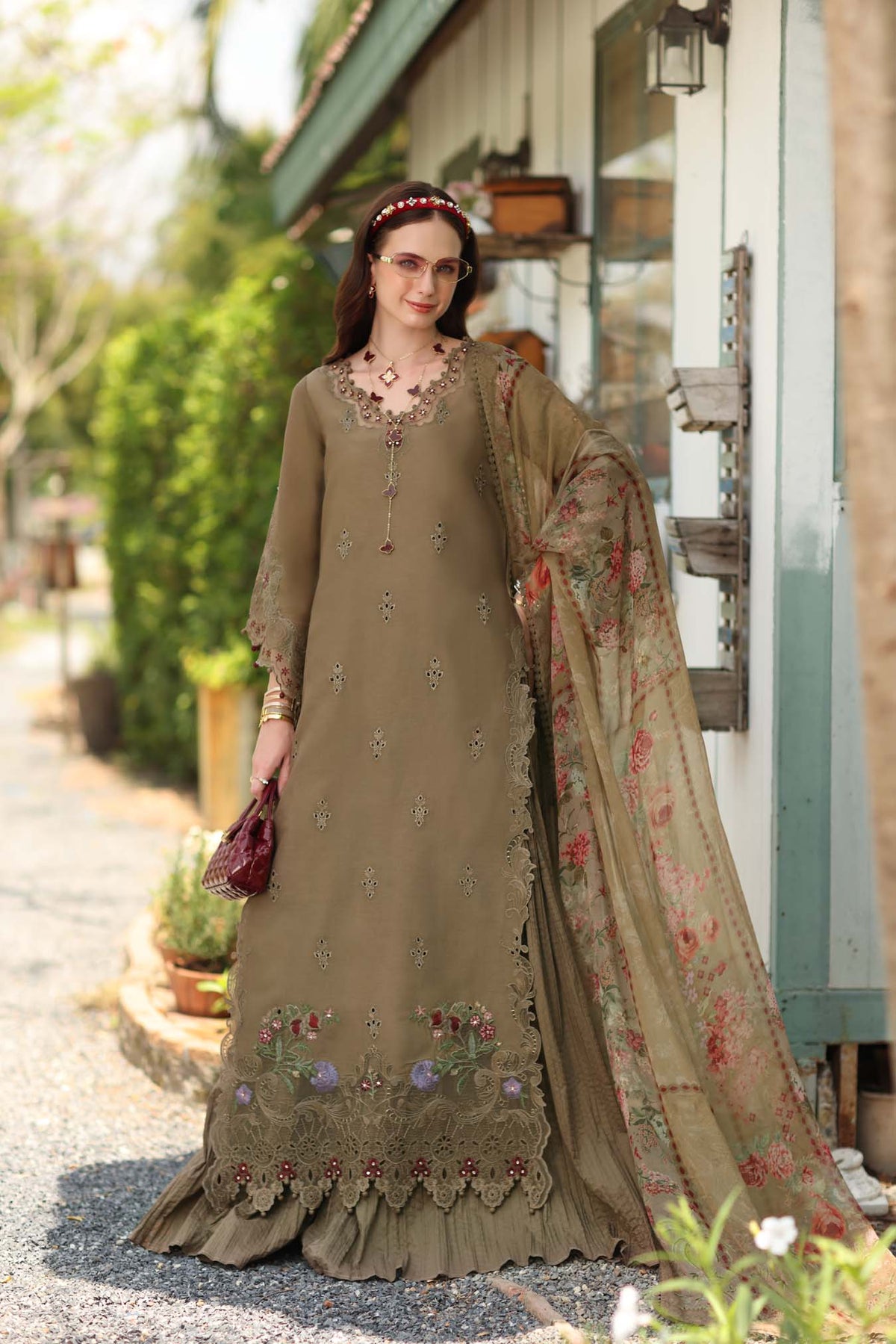Noor by Saadia Asad | Noor Eid Printskhas 26 |D8 €“ Mocha Sienna