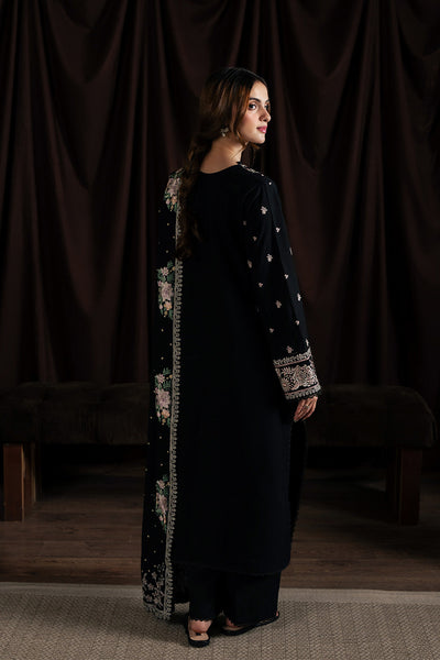 Neeshay | Winter Reverie | Velayne