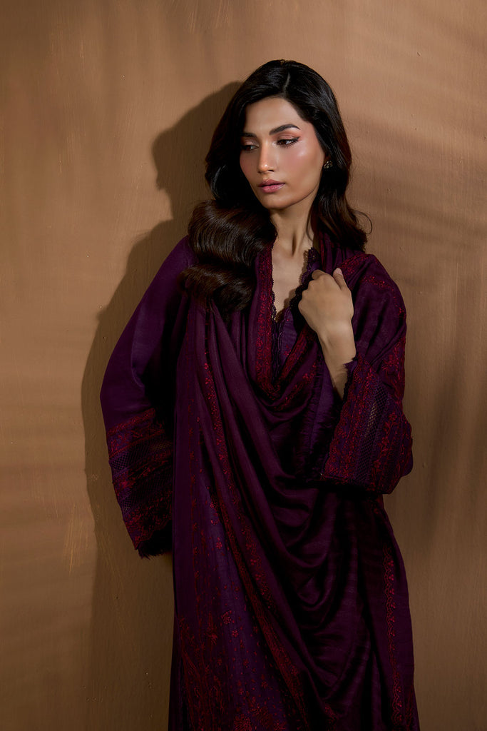 Sobia Nazir | Winter Shawl 25 | Design 2B, image 3