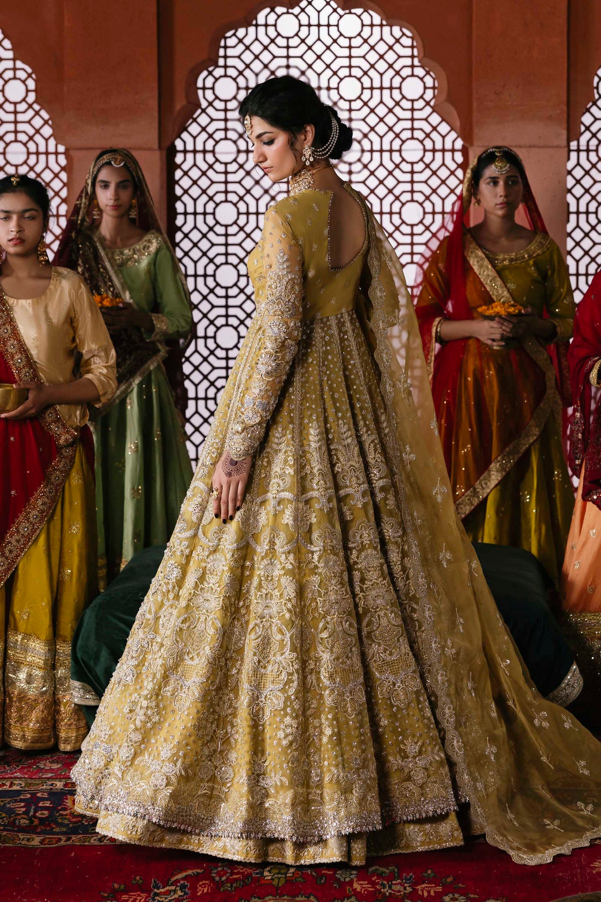 Akbar Aslam Roshanara organza formal maxi and lehenga, photo 3