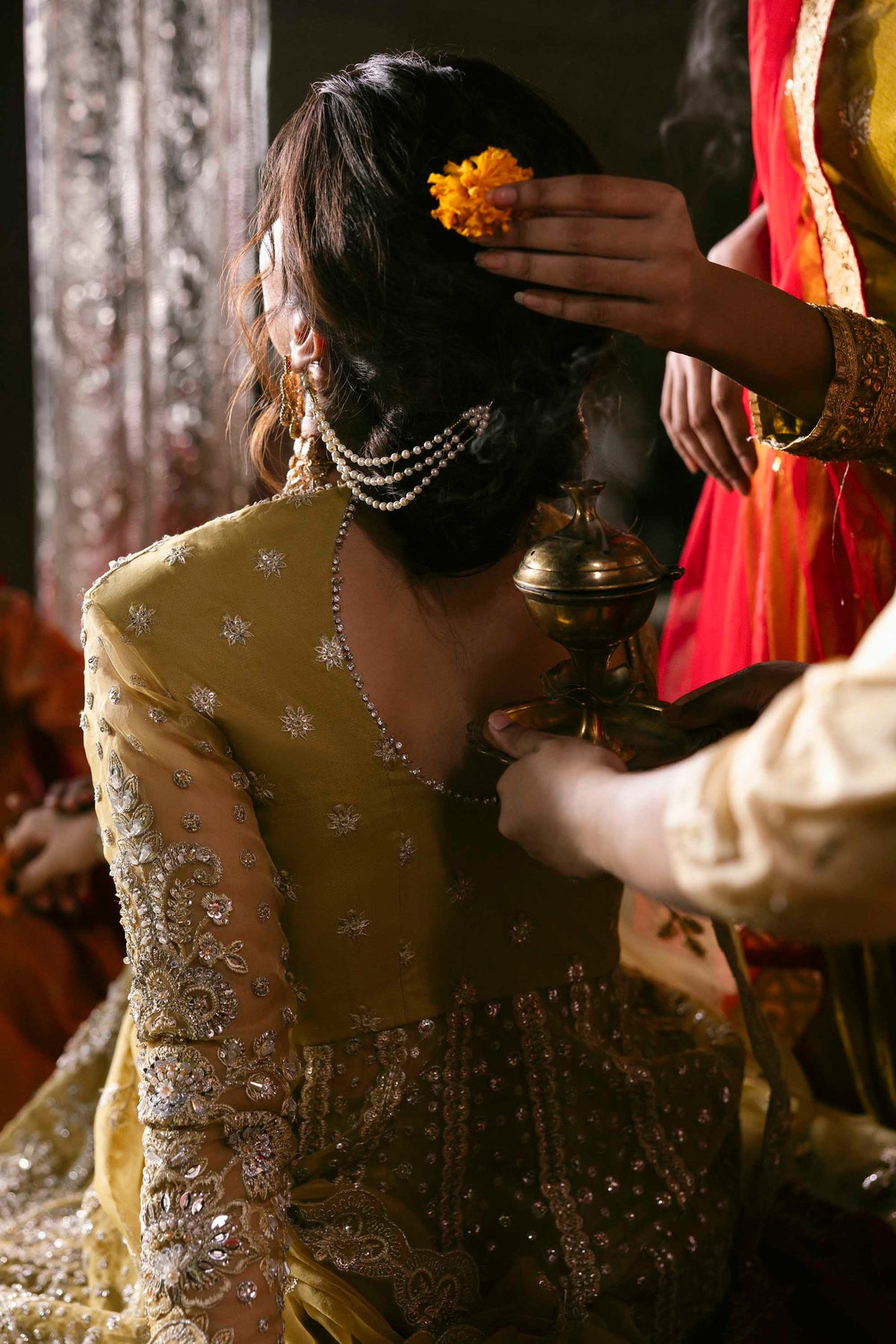 Akbar Aslam Roshanara organza formal maxi and lehenga, photo 6