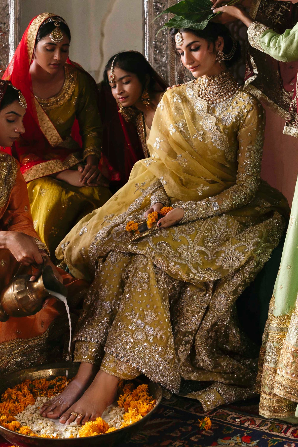 Akbar Aslam Roshanara organza formal maxi and lehenga, photo 8