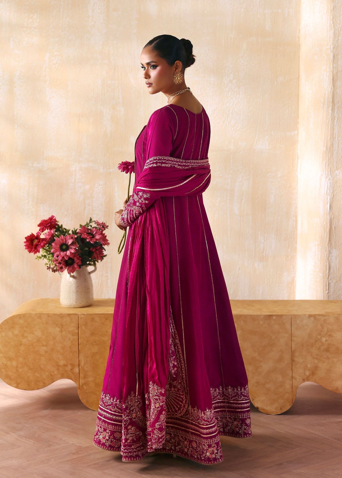 Kanwal Malik | Rea Luxury Pret 26 | Laiya, image 2