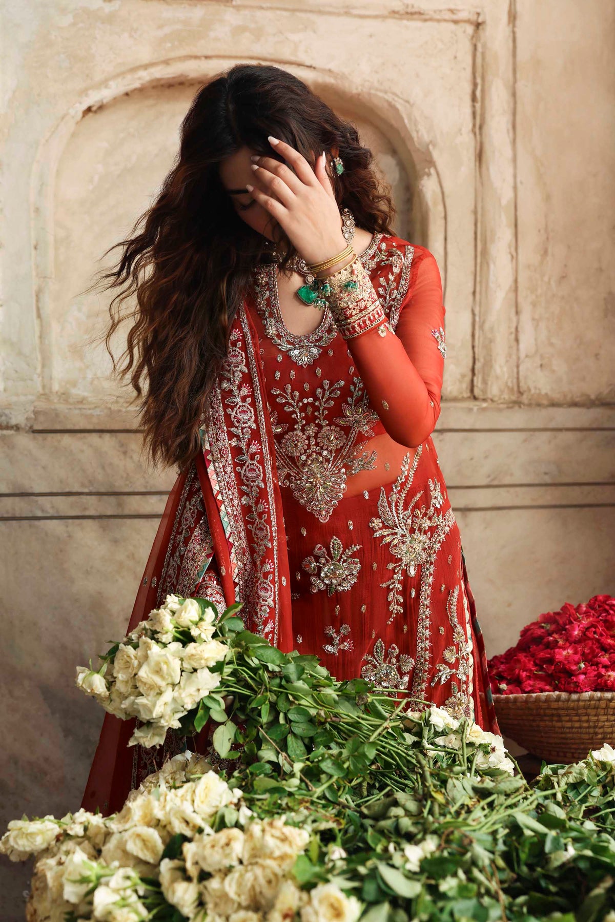 Akbar Aslam Zarbaft organza formal suit, photo 4