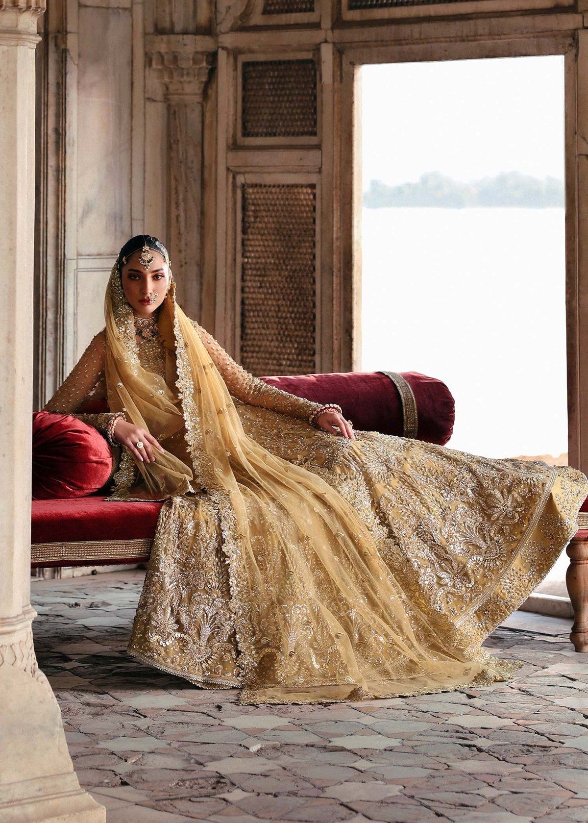 Akbar Aslam Gulnaz net bridal lehenga choli, photo 5