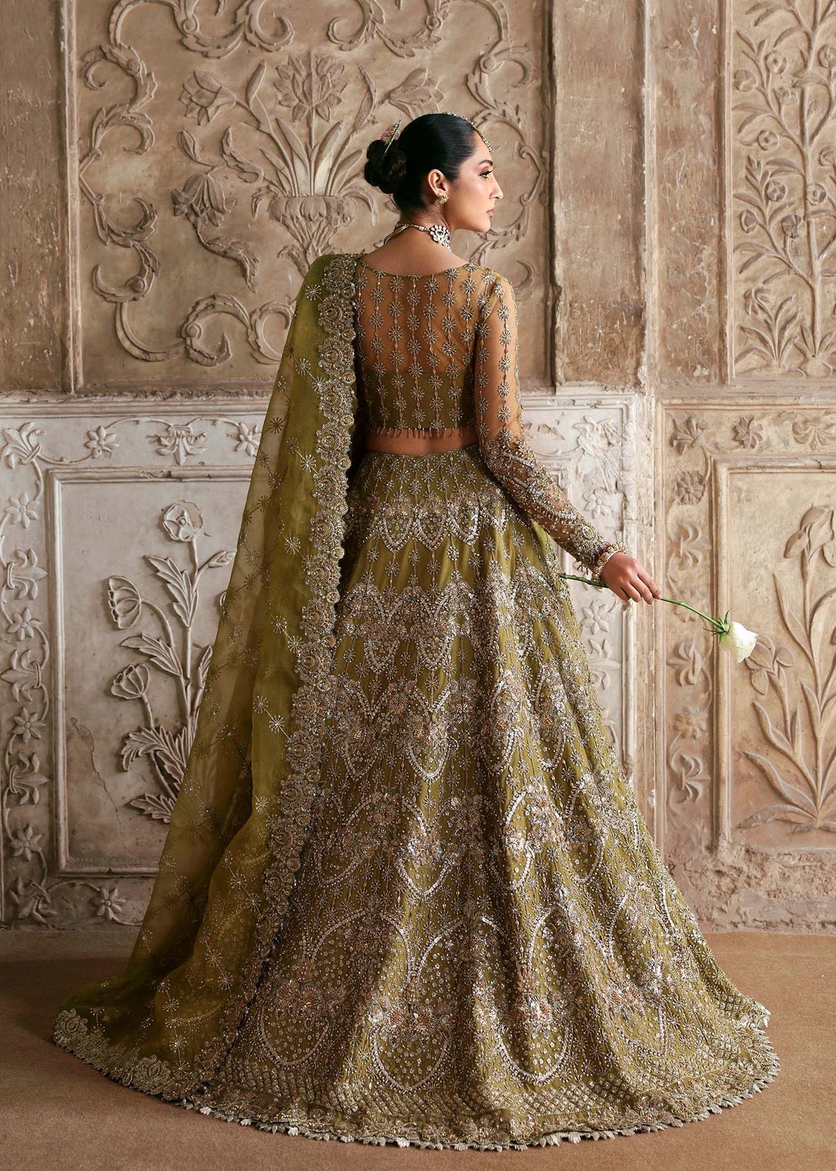 Akbar Aslam Zarnigar net bridal lehenga choli, photo 3