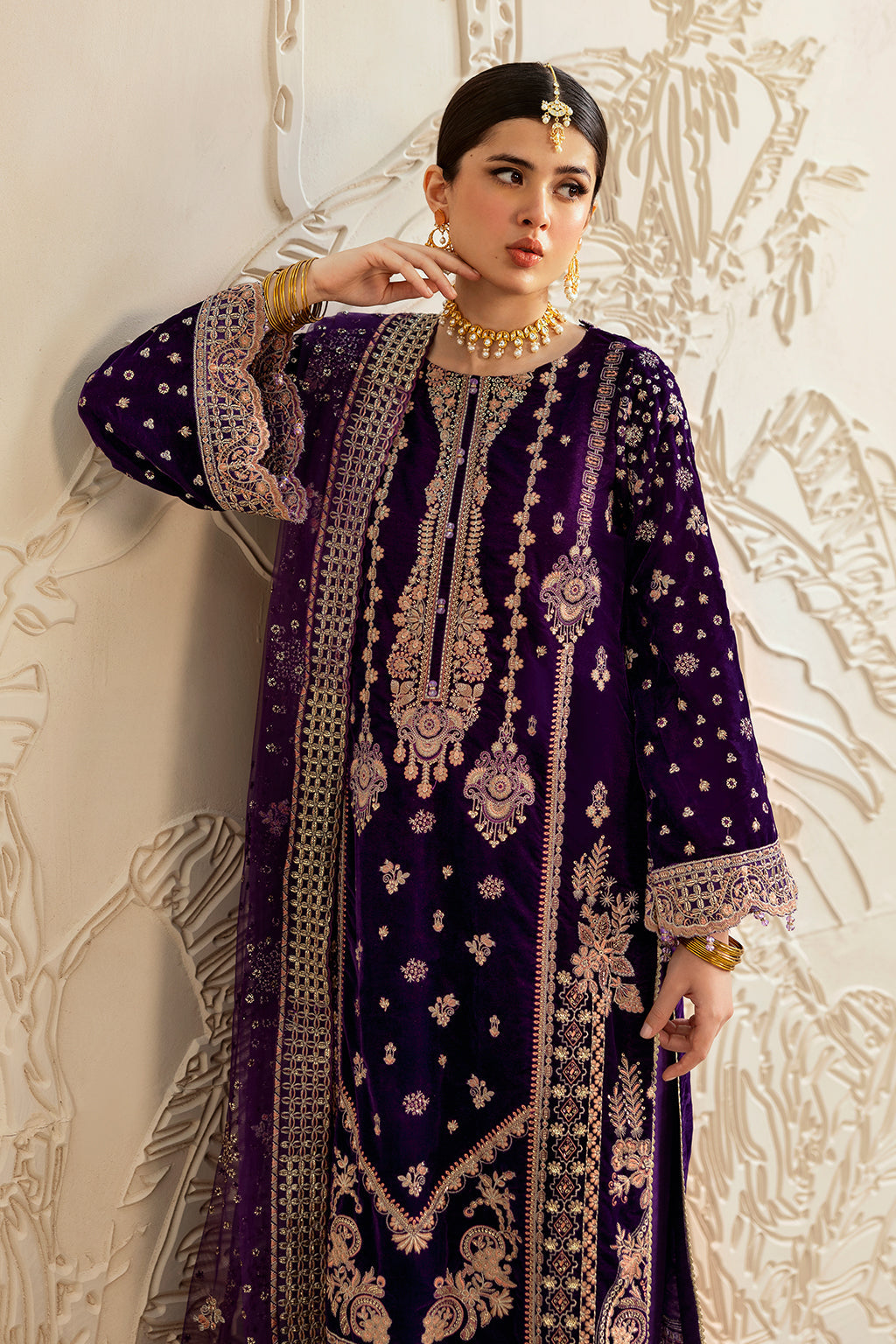Ramsha | Velvet Collection | V-602, image 4