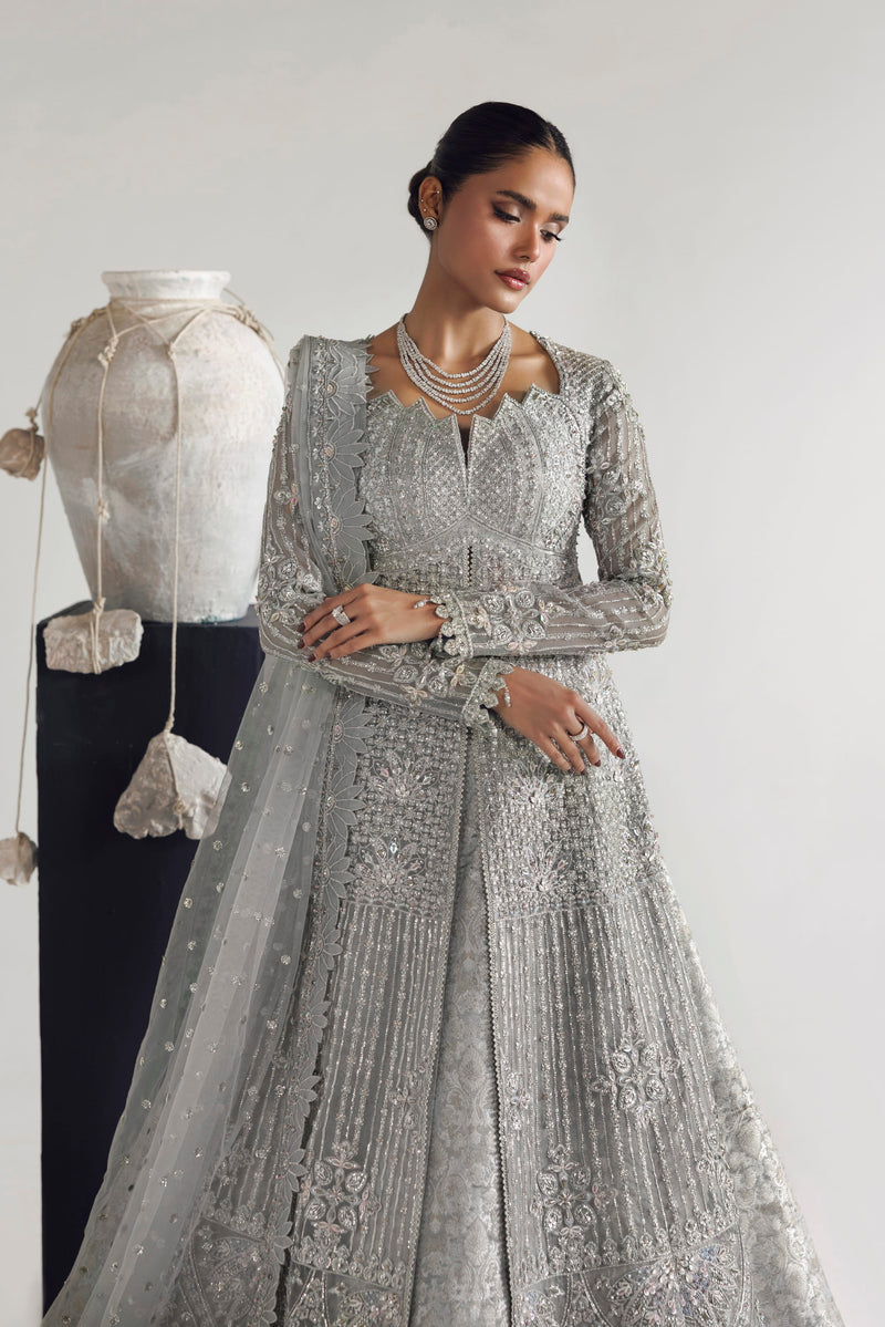 Akbar Aslam | Luxury Formals | Veyra, image 3