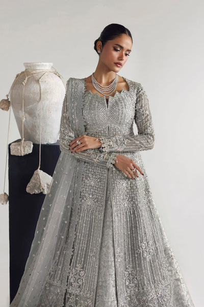 Akbar Aslam | Luxury Formals | Veyra