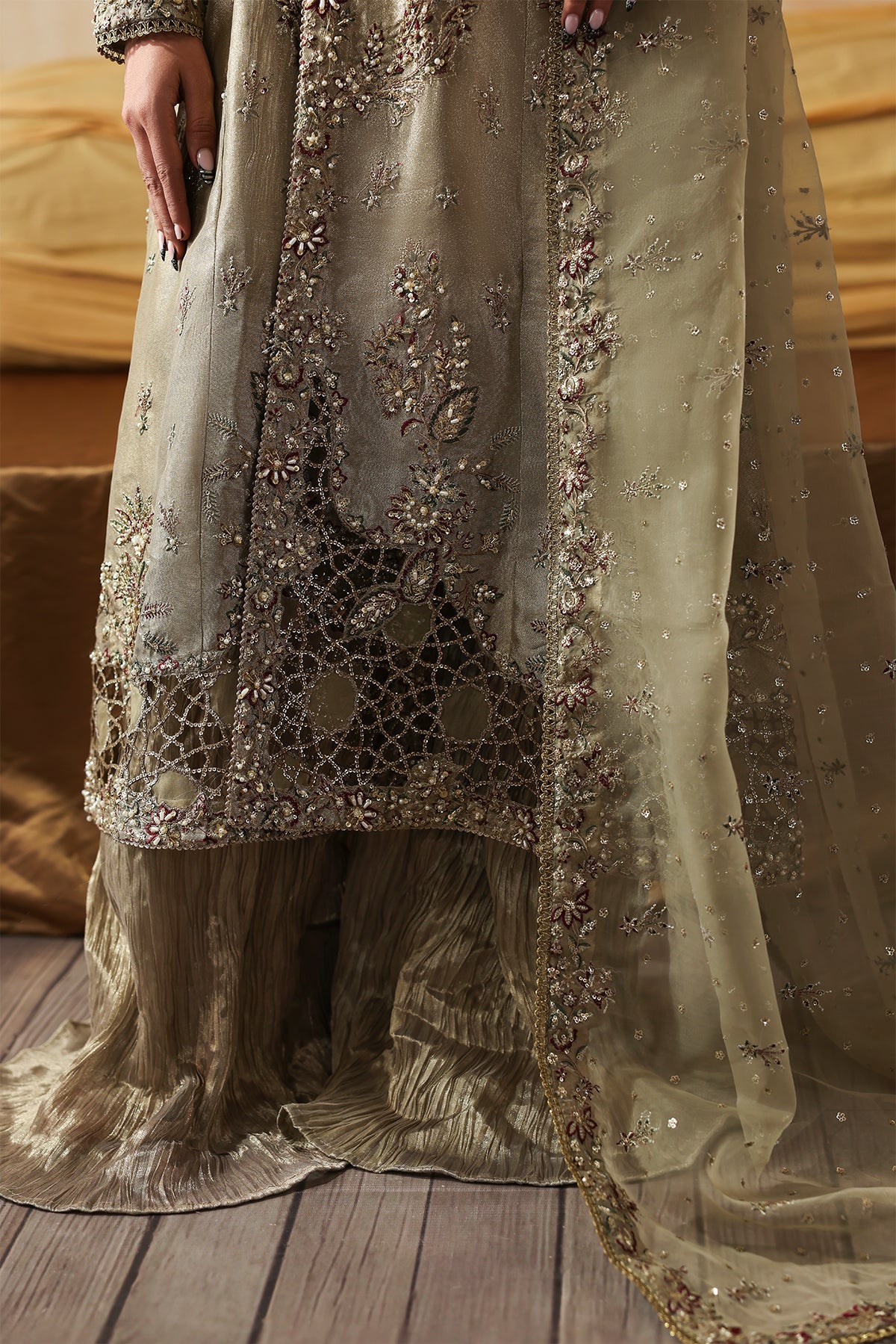 Zarposh | Jahanara Wedding Formals | Areezah, image 5
