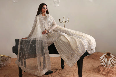 Akbar Aslam | Luxury Formals | Estelle