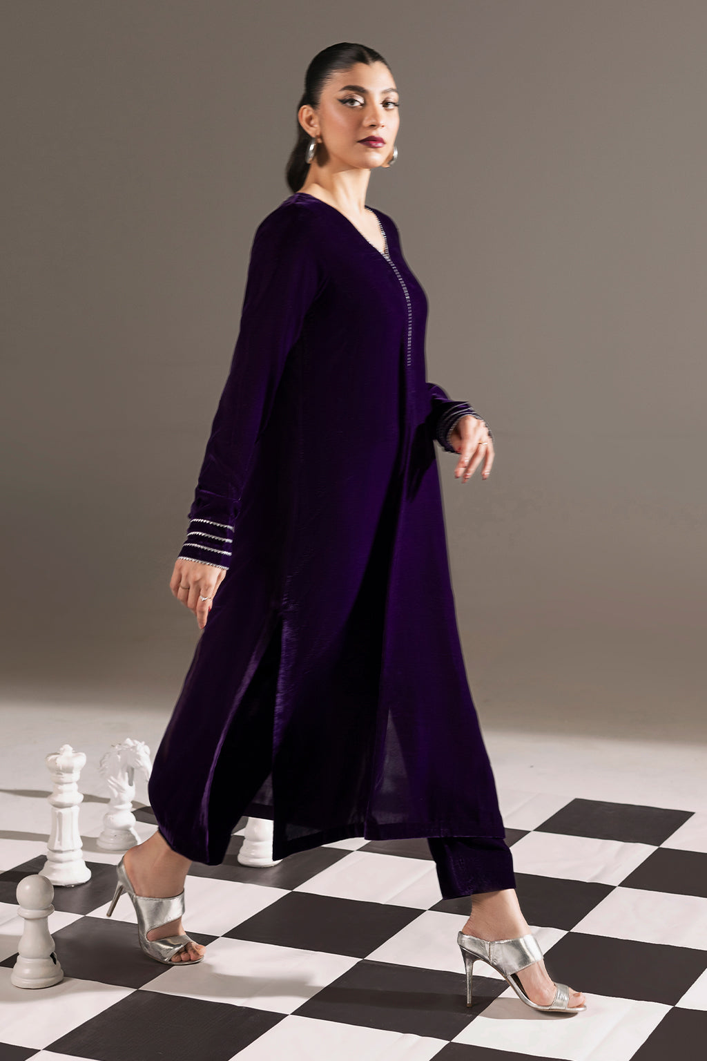 AV-104 by Afsanah, image 2
