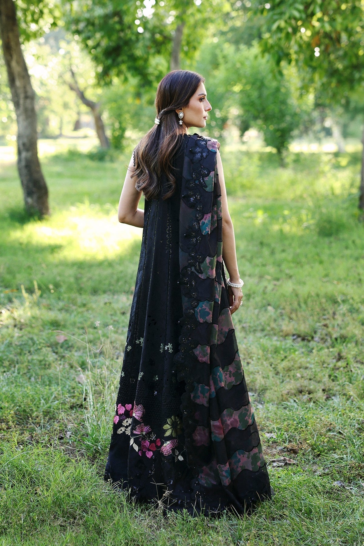 Afrozeh Auravie black embroidered lawn maxi, photo 2
