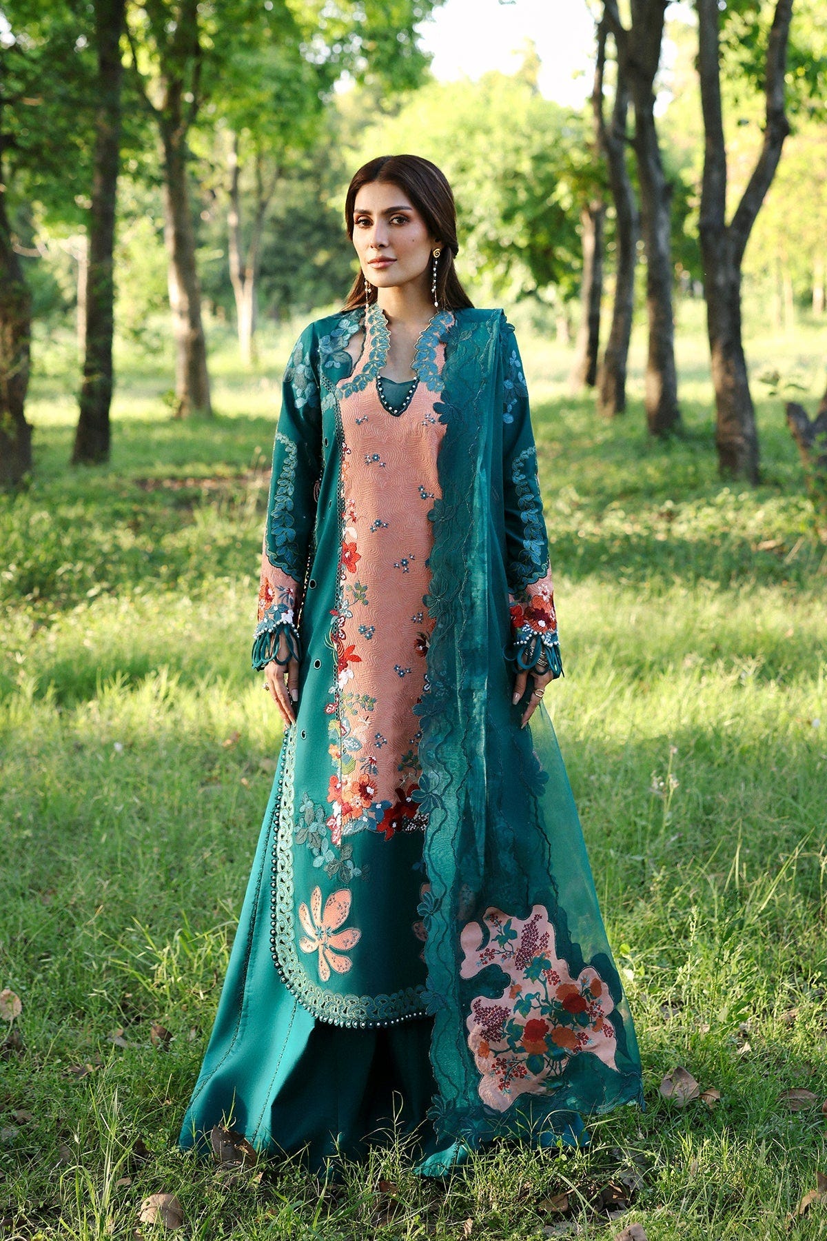 Afrozeh Daliya bottle green embroidered lawn suit