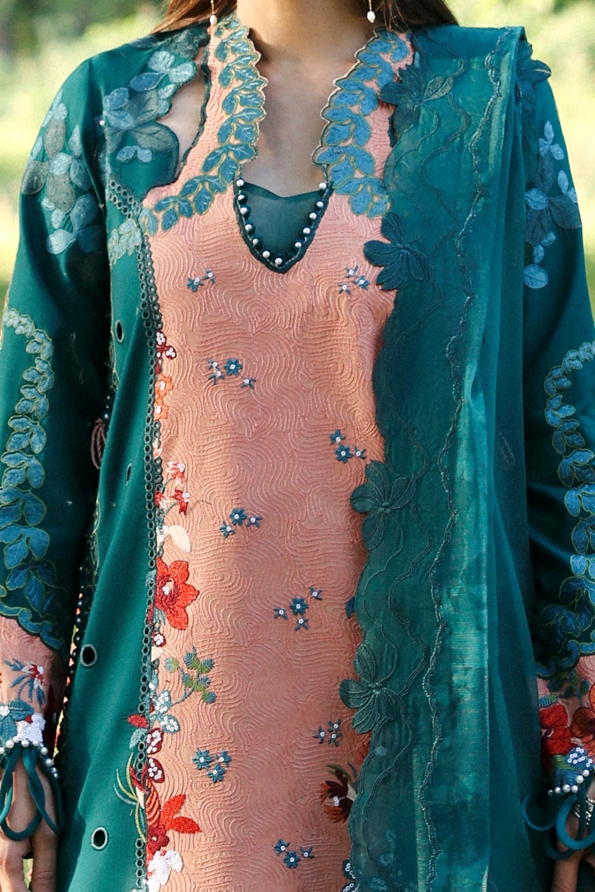 Afrozeh | A Lawn 26 | DALIYA-4