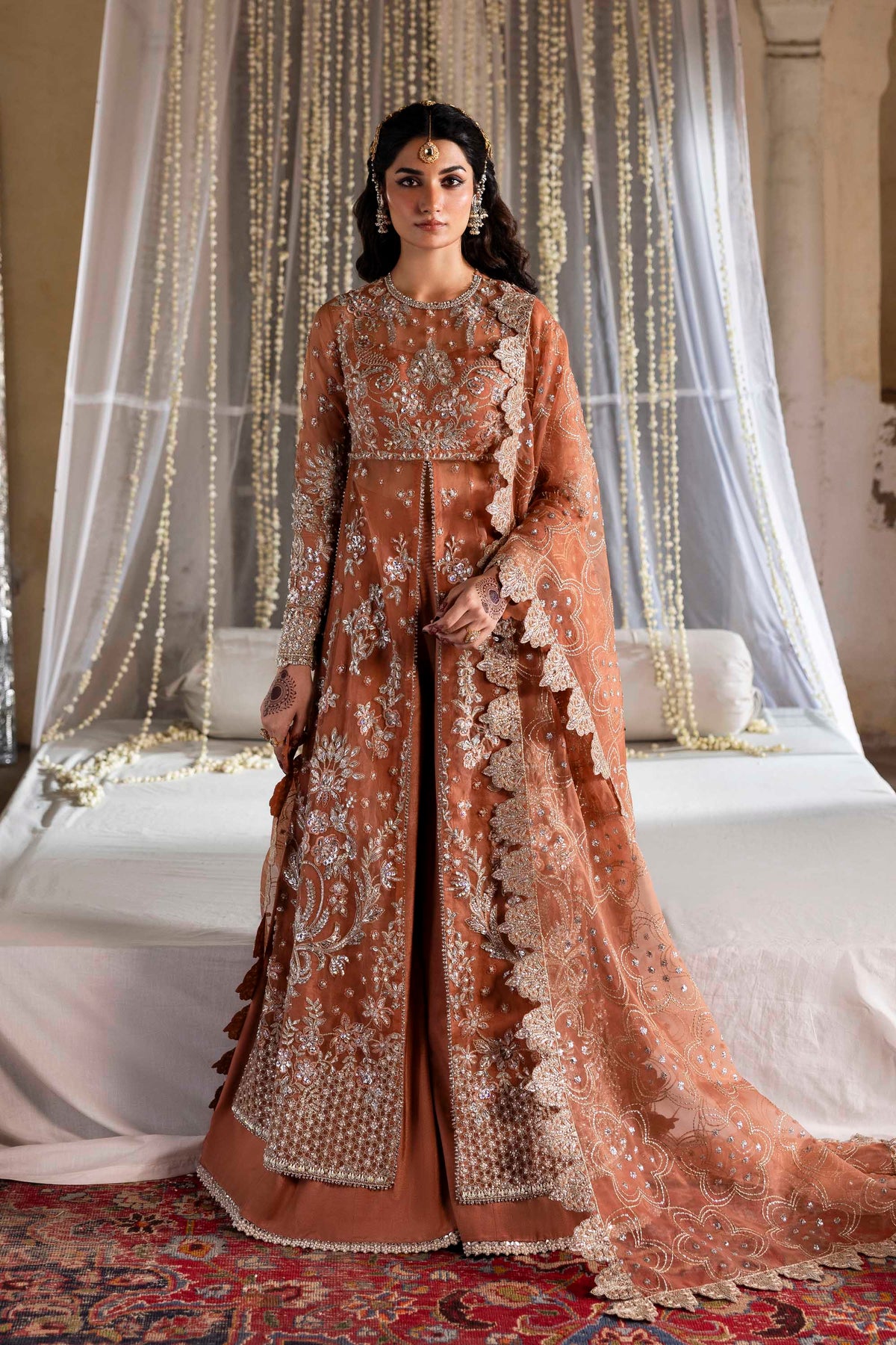 Akbar Aslam Meherun organza formal suit