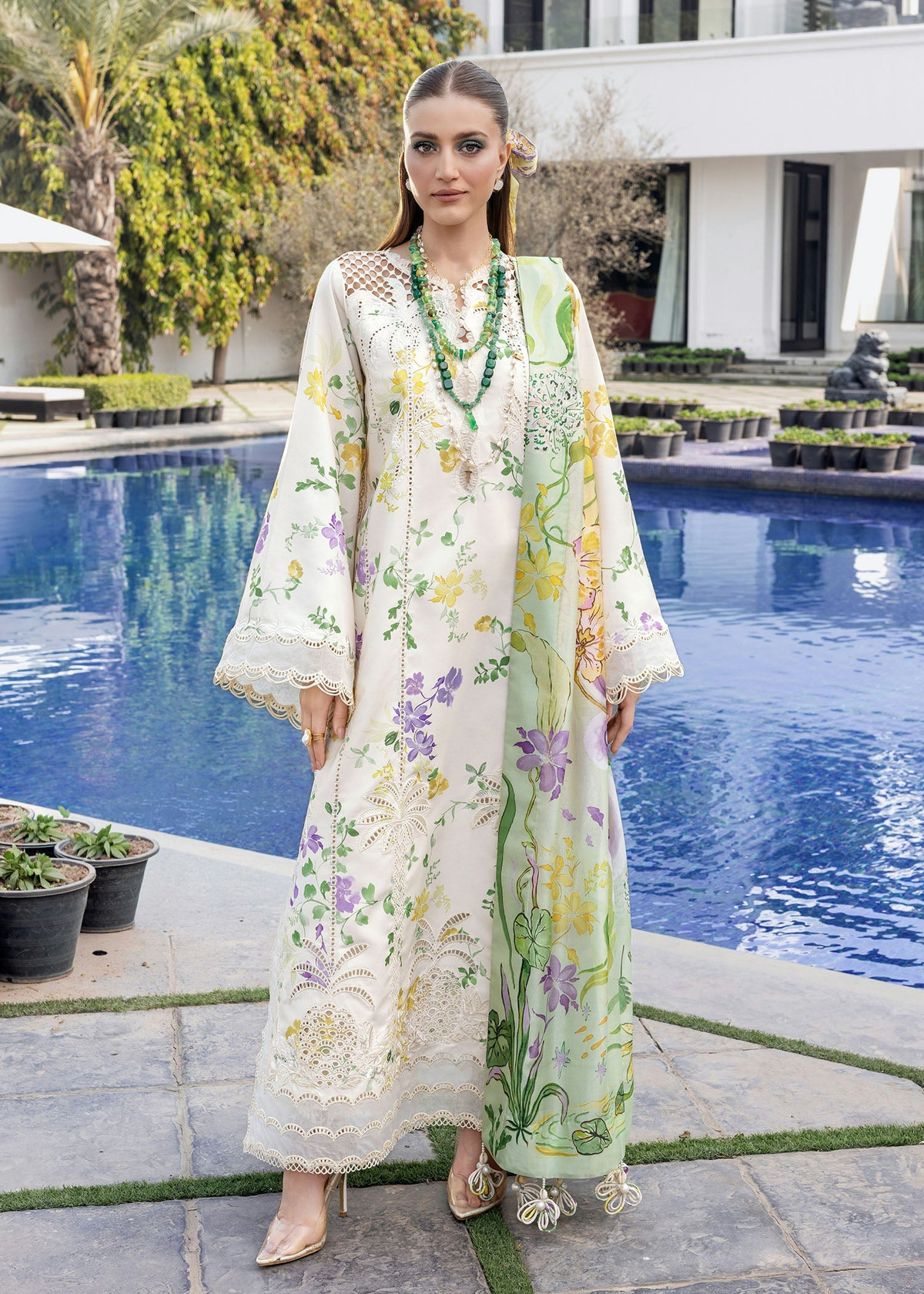 Crimson | flow lawn 26 | TROPIC TEASE - D4A, image 2