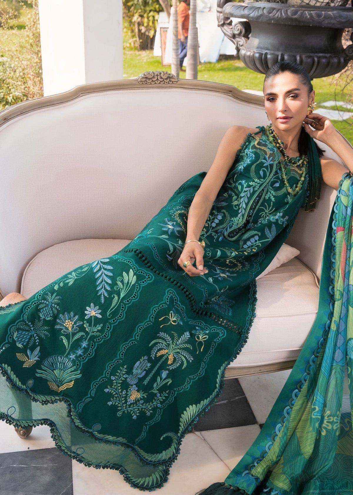 Crimson | flow lawn 26 | BEAUTY IN BLOOM - D3B, image 5