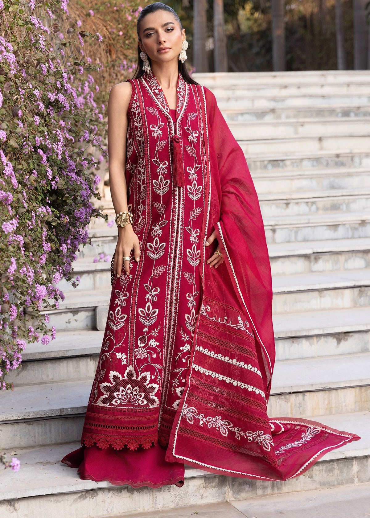 Crimson | flow lawn 26 | A HANDMADE TALE-D5A, image 5