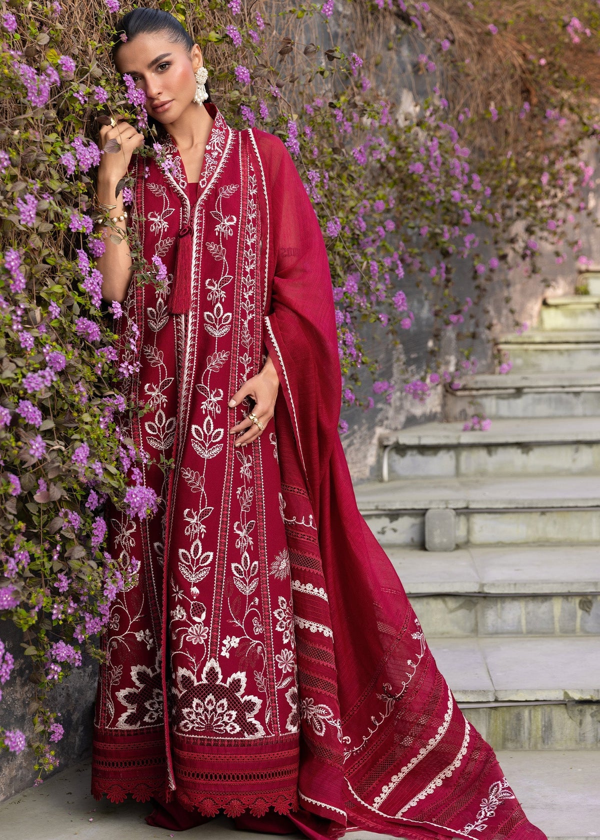 Crimson | flow lawn 26 | A HANDMADE TALE-D5A, image 4