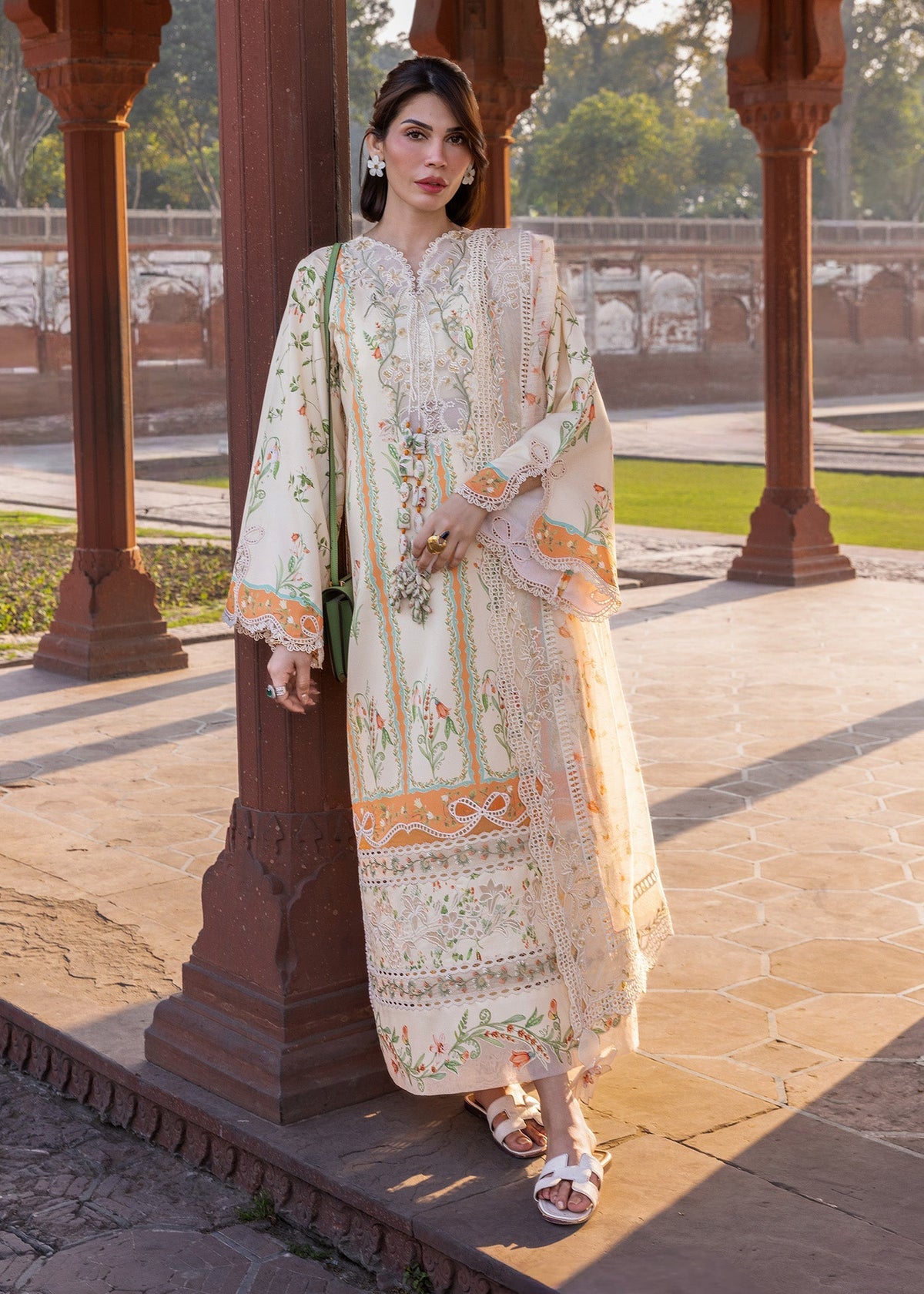 Crimson | flow lawn 26 | SUN-KISSED LETTER-D9A, image 5