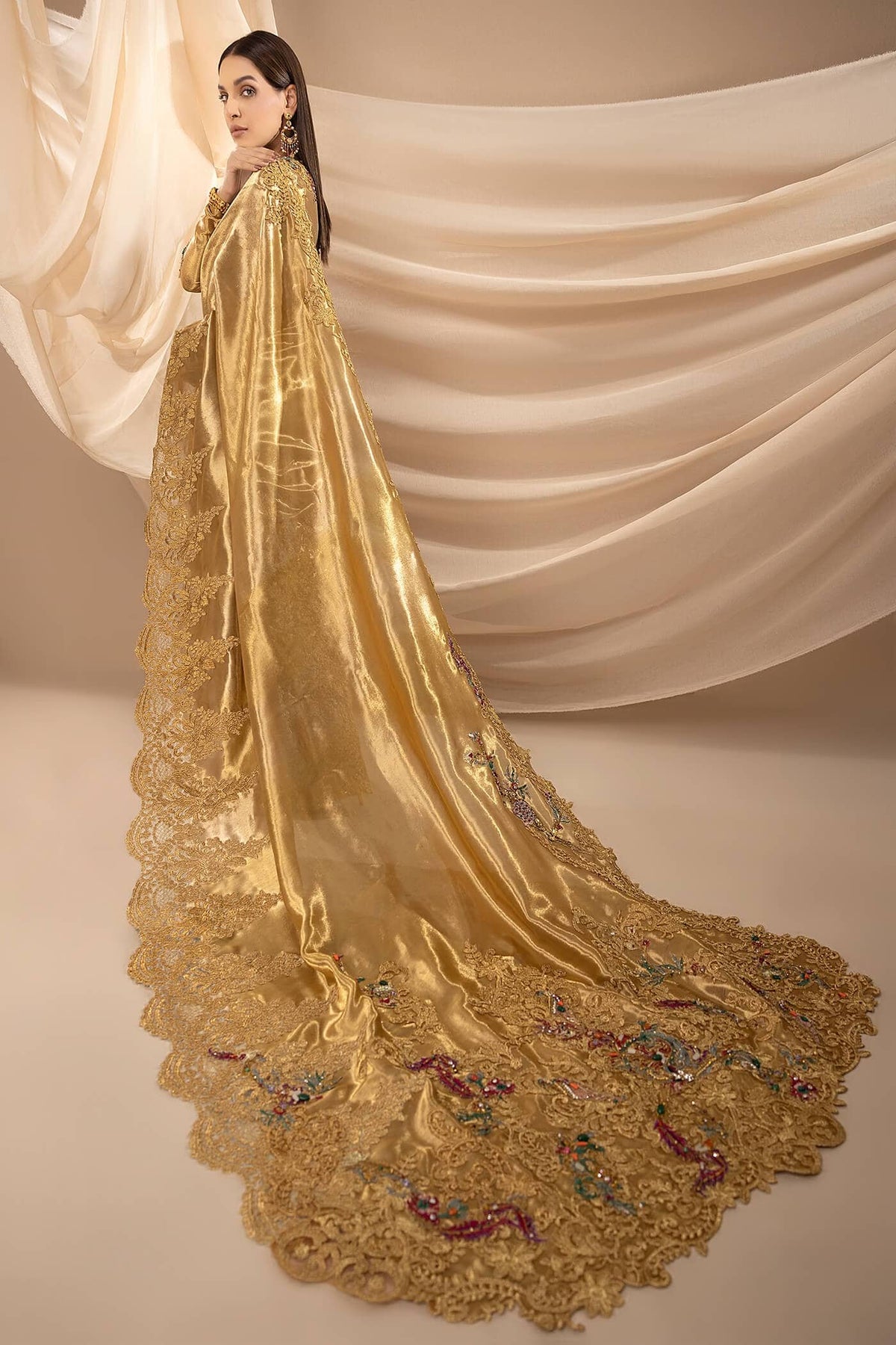Nilofer Shahid | Shama e Mehfil | CHIRAGH E MEHFIL, image 2