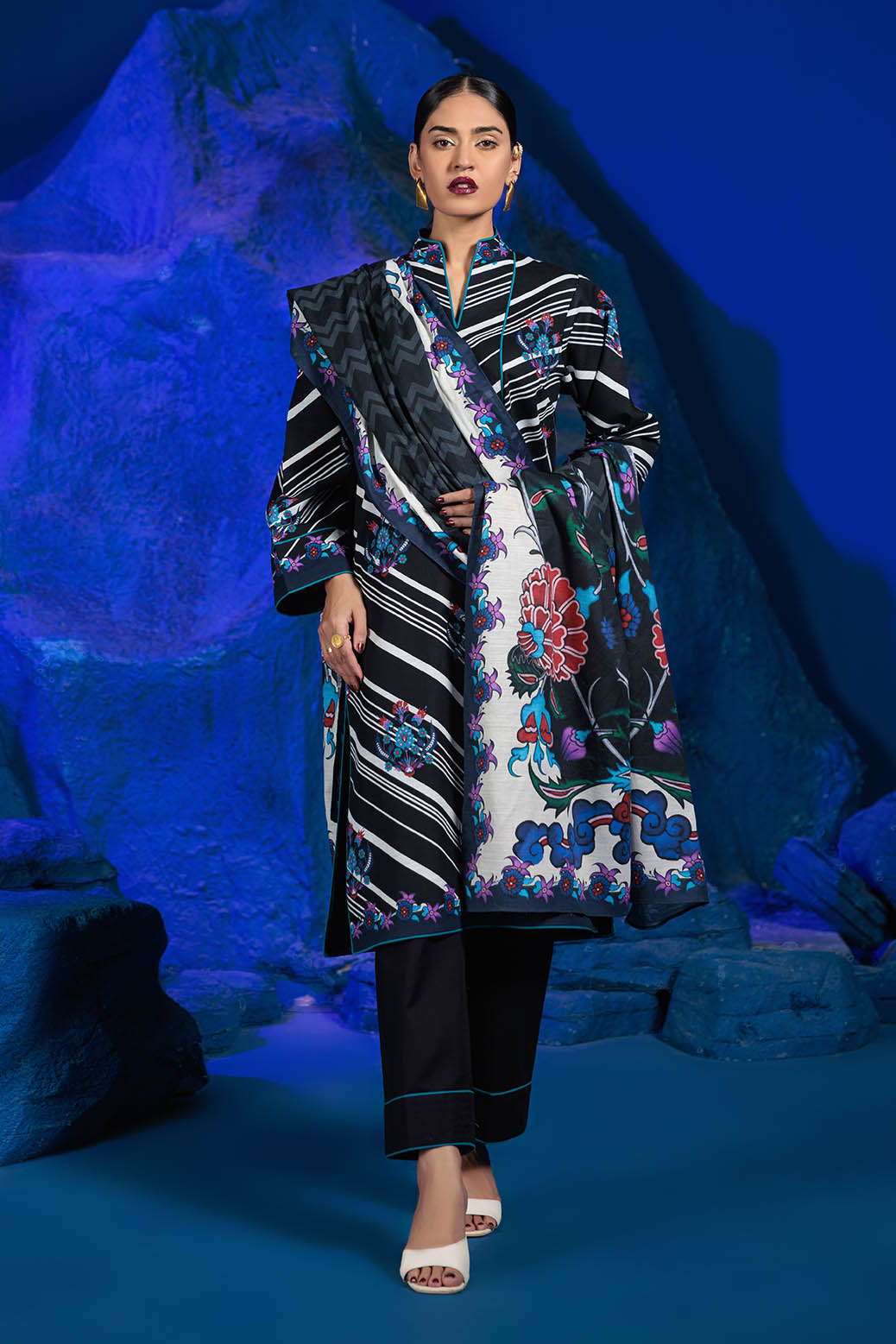 Bonanza Satrangi | Moon Indigo 3 Pc (2W24P3P282) -  Bonanza Satrangi Unstitched - Original Designer Dress - House of Maryam