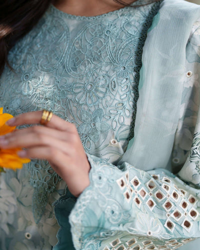 Neeshay | Printkari Luxe | CALIXA