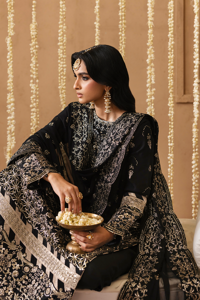 Emaan Adeel | Sheherzadi Formals 25 | SAHAR