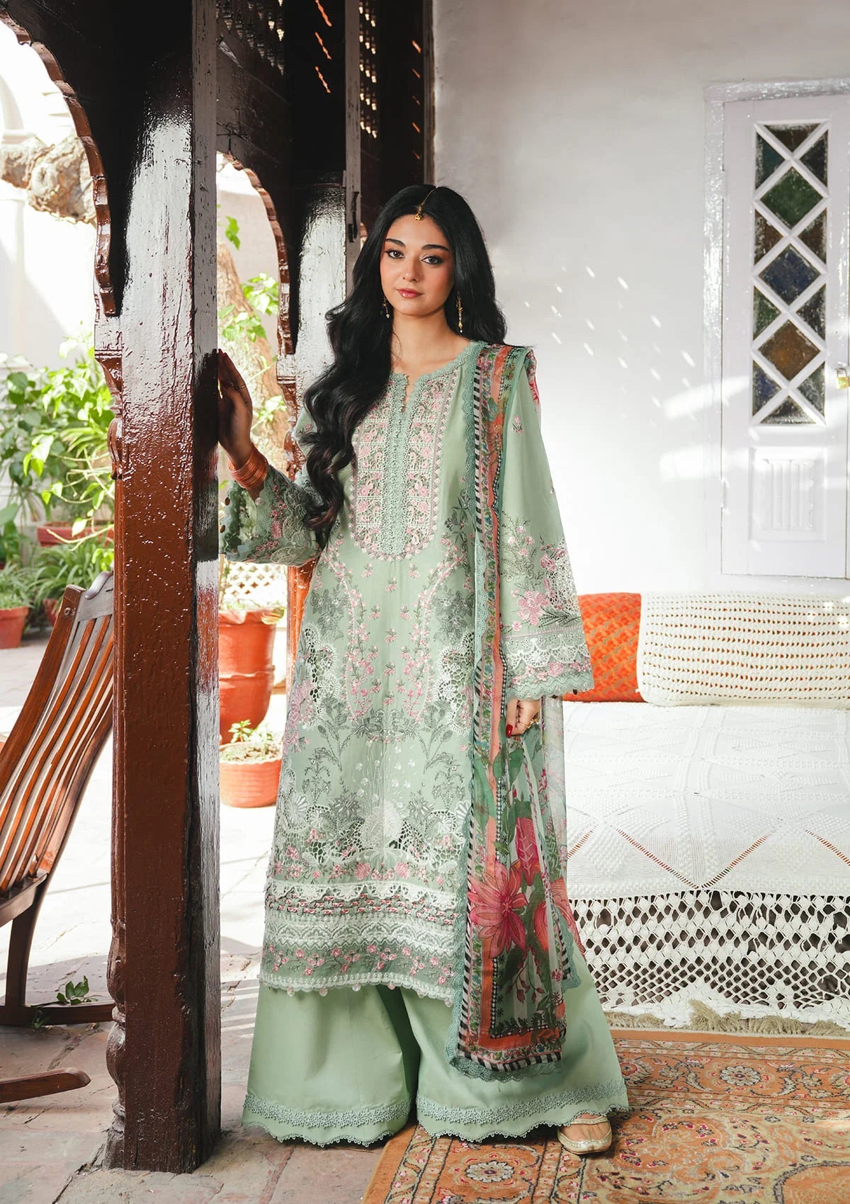 Kahf Premium | Ek Fasana Luxury Lawn 26 | KLB-4B SITARA, image 5