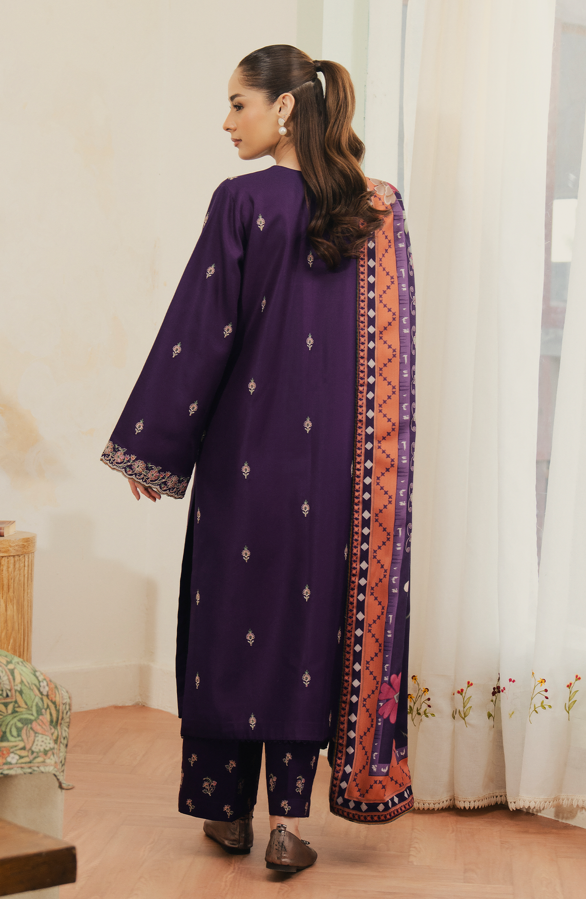 Seran | Winter Embroidered 25 | Aurese-2