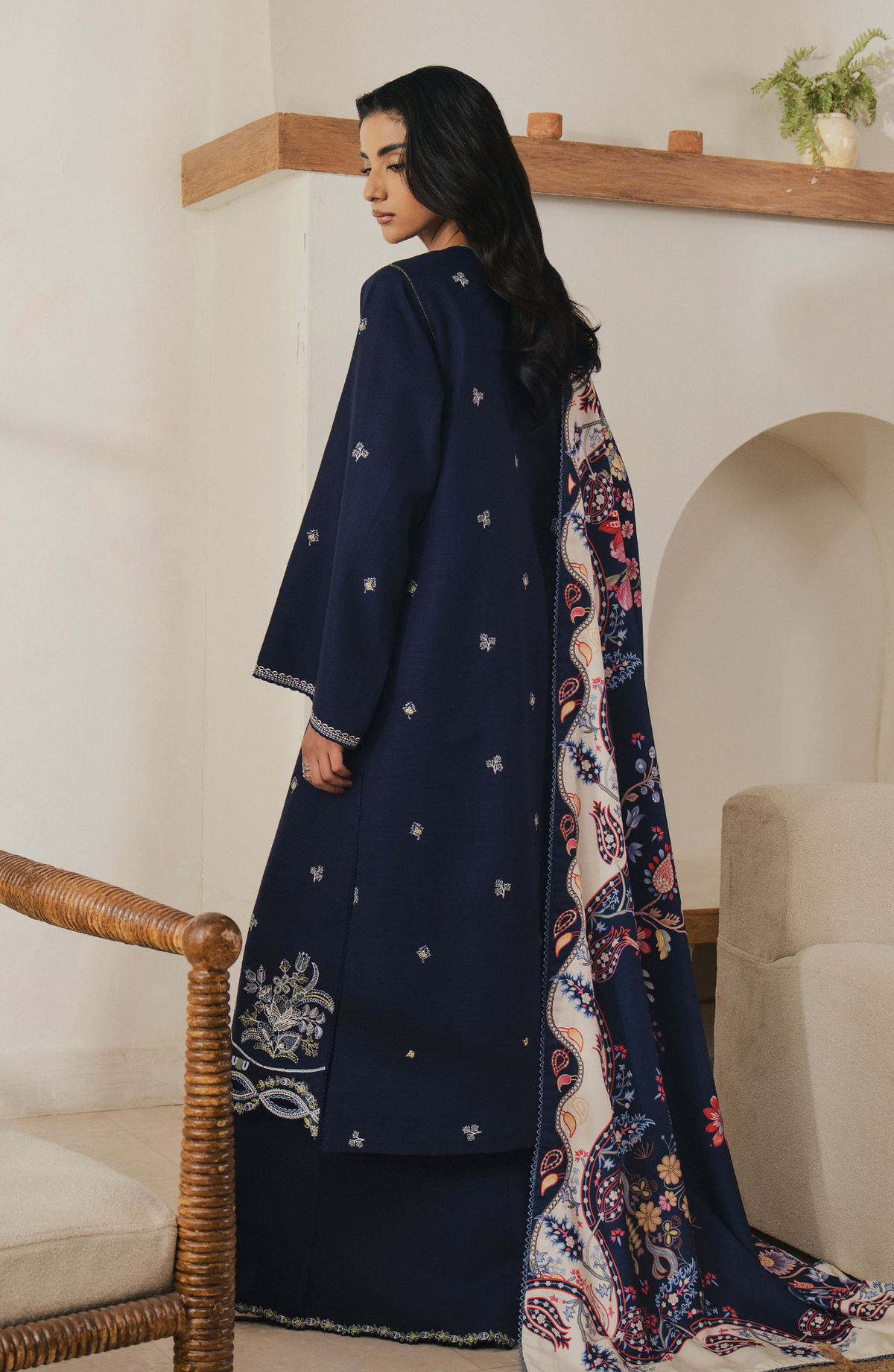 Seran | Winter Embroidered 25 | Arvyn-2