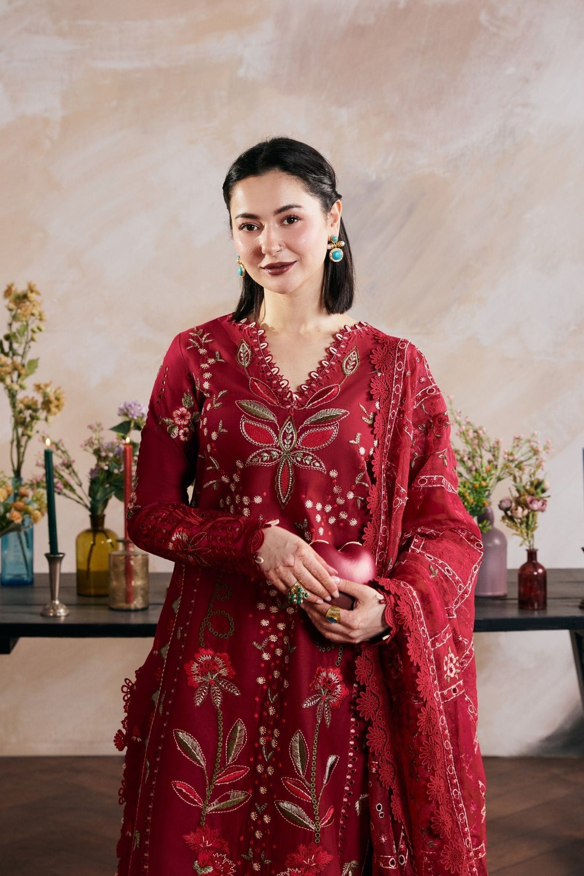 Maryam Hussain | Luxury Lawn 26 Vol 2 | Daneen, image 4