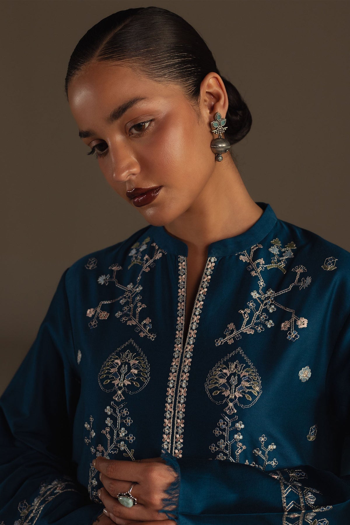 Zara Shahjahan | Pret A W 25 | Elina-3