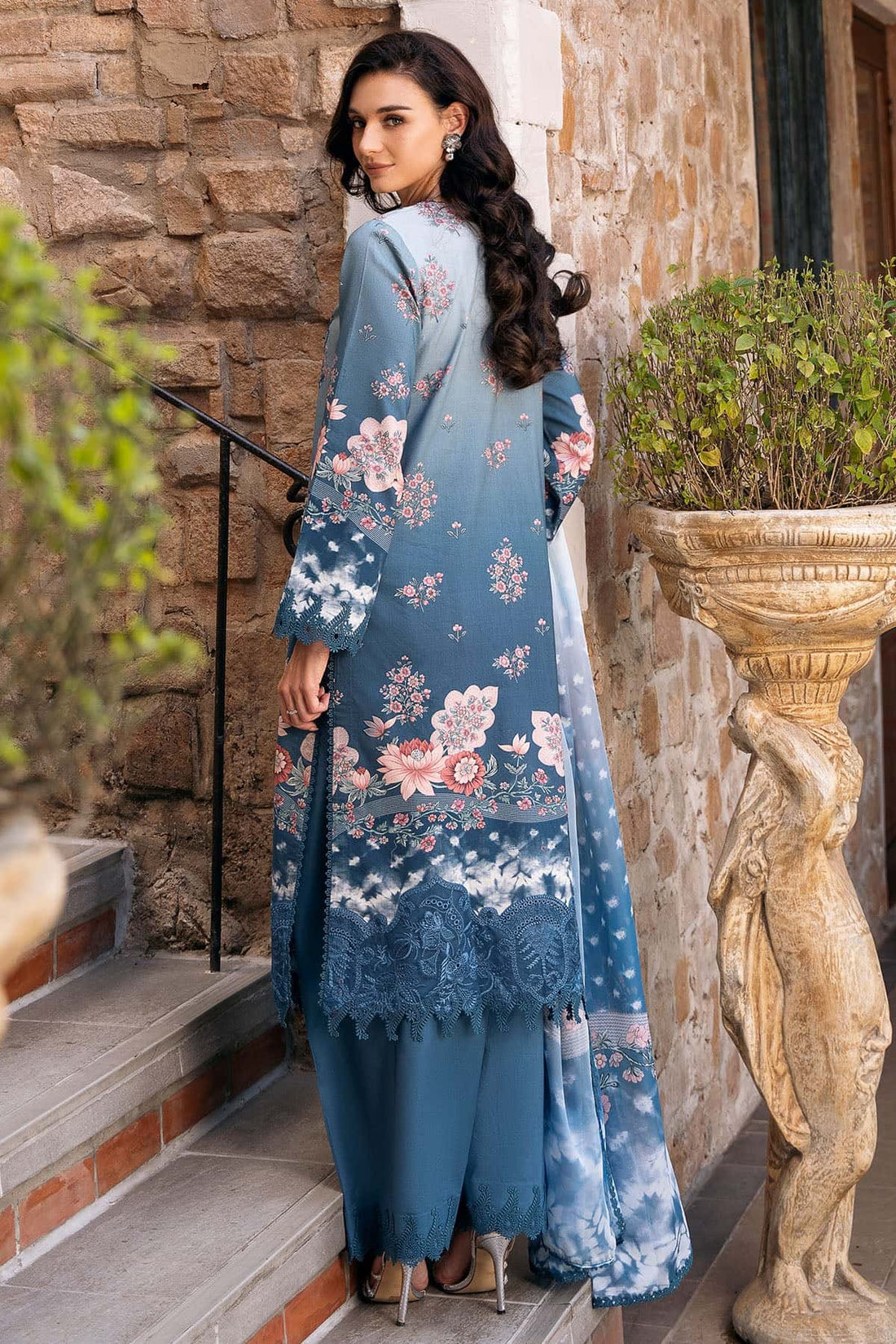 Afrozeh | Damask The Holiday Edit 25 | Seraphina A -  Afrozeh Ladies Clothes -  House of Maryam